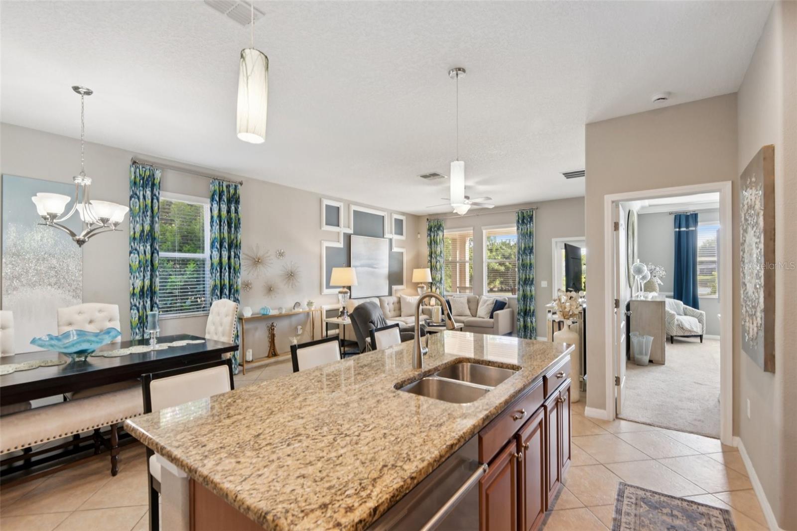 Image 15 of 42 For 12010 Lake Boulevard