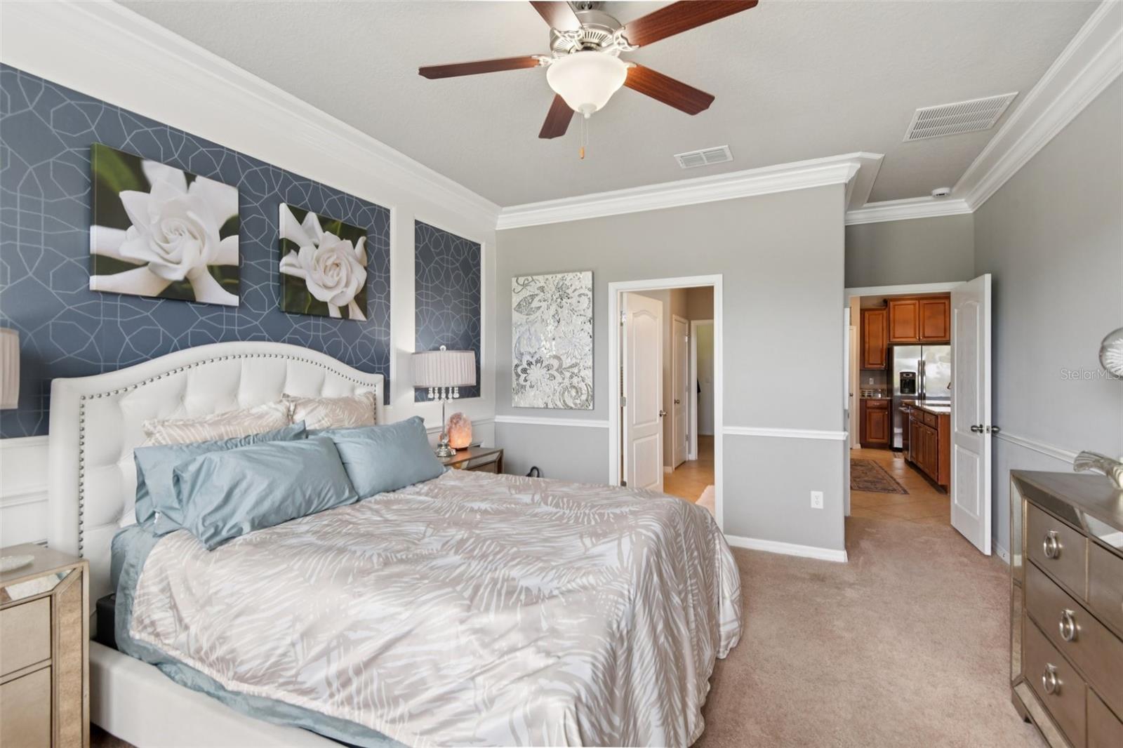 Image 17 of 42 For 12010 Lake Boulevard