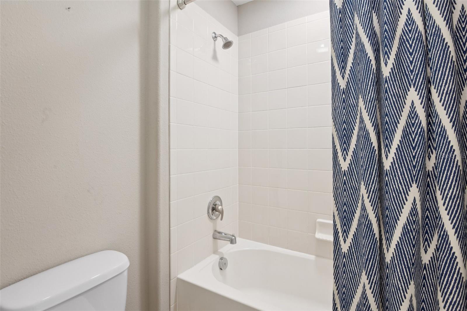 Image 30 of 42 For 12010 Lake Boulevard