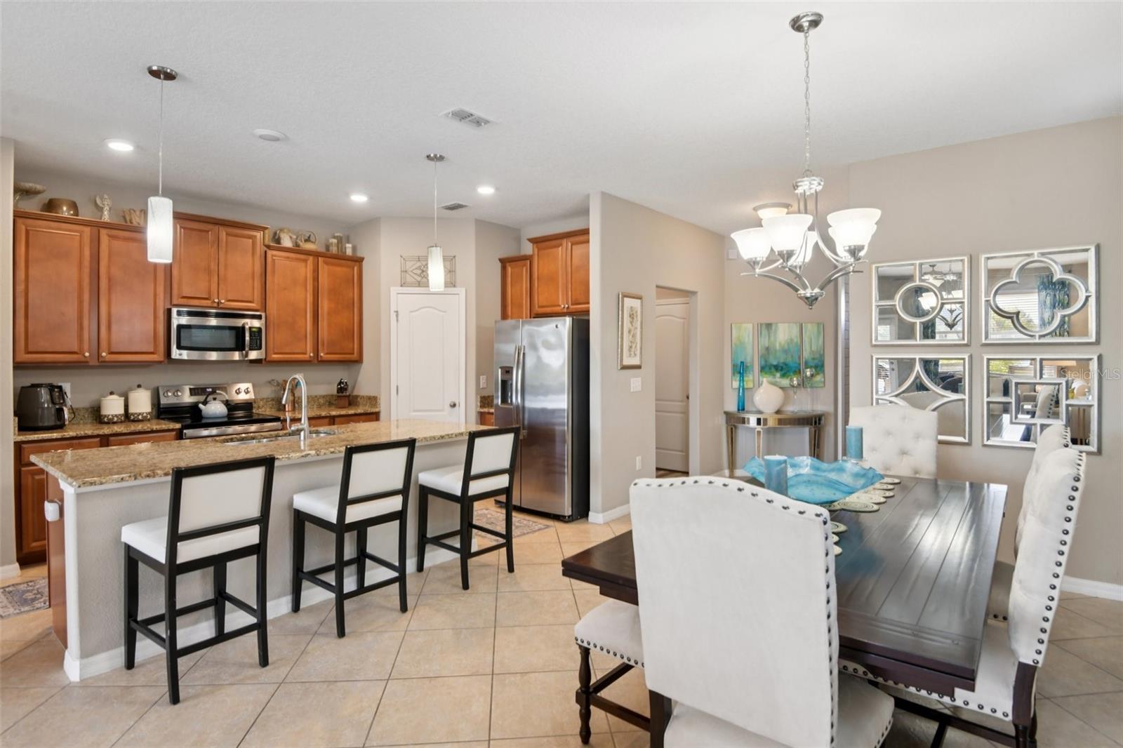 Image 4 of 42 For 12010 Lake Boulevard