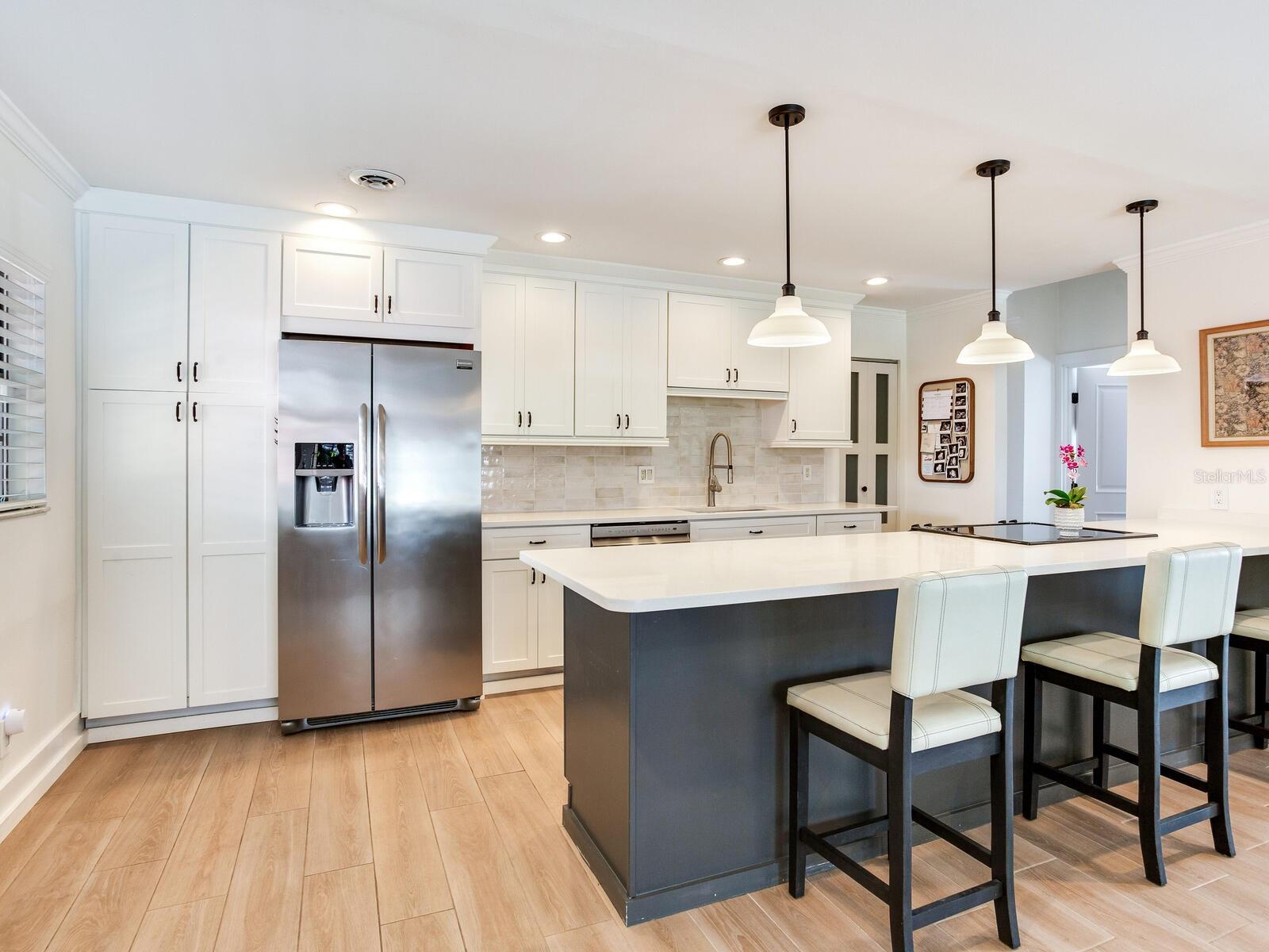 Image 15 of 49 For 6118 Elkins Avenue