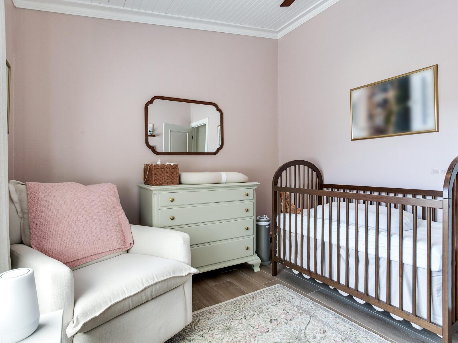 Image 27 of 49 For 6118 Elkins Avenue