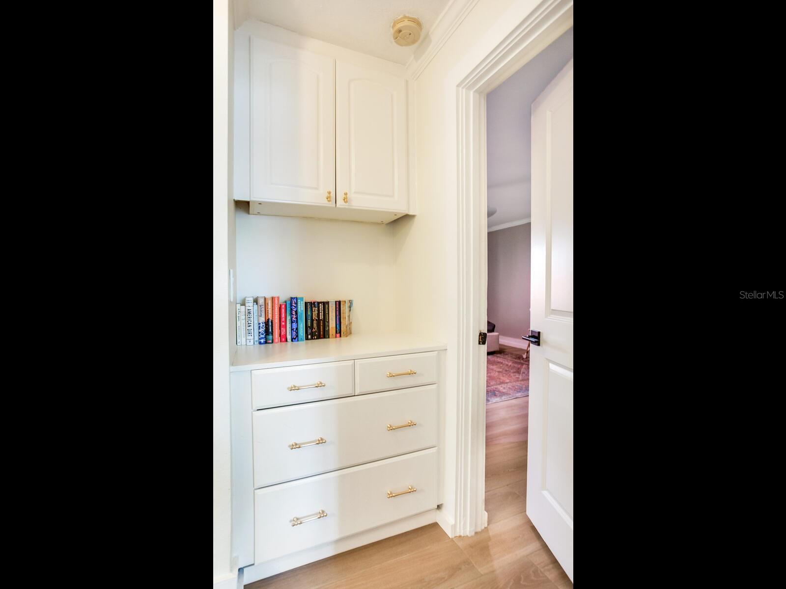 Image 32 of 49 For 6118 Elkins Avenue