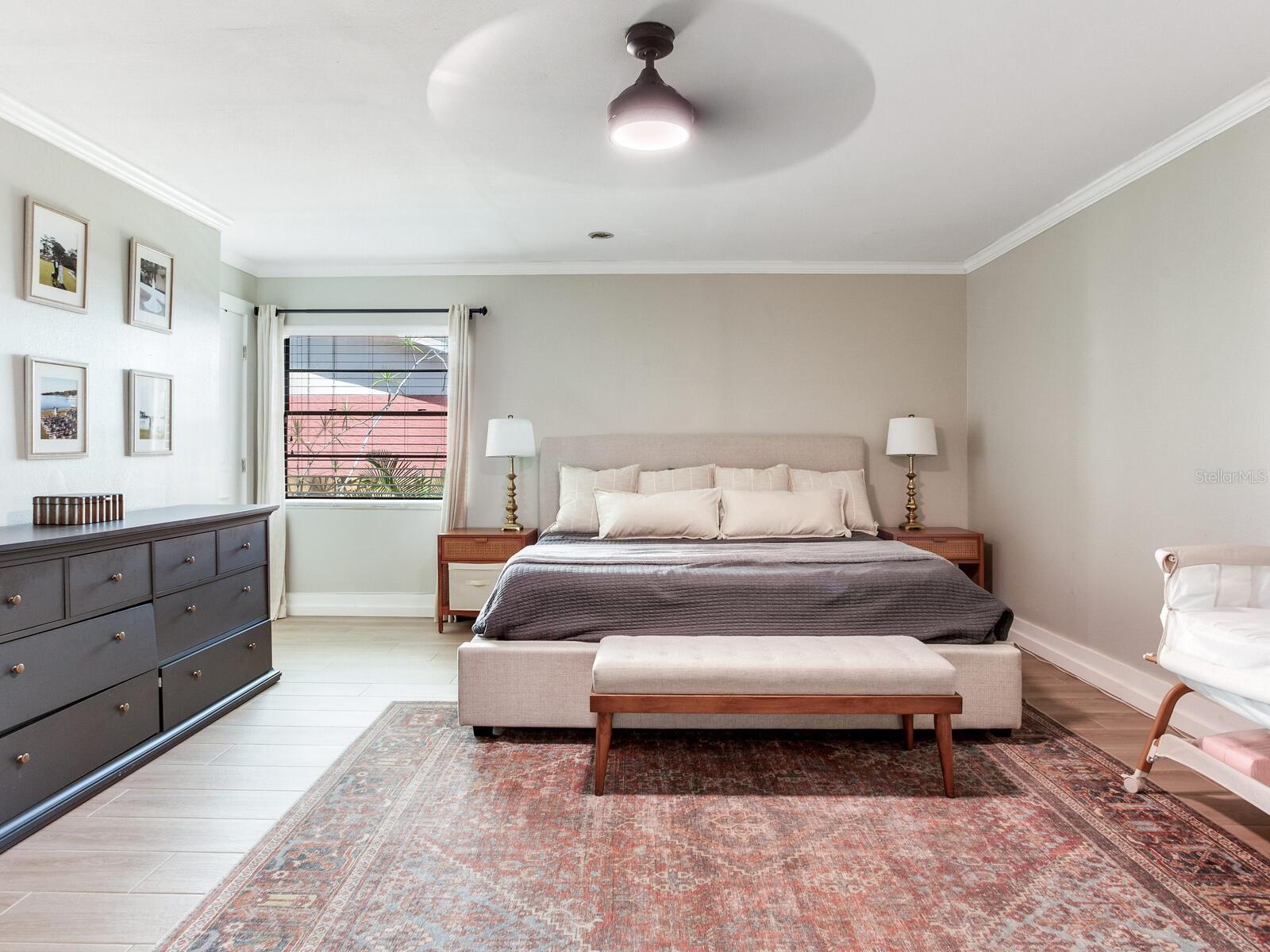 Image 33 of 49 For 6118 Elkins Avenue