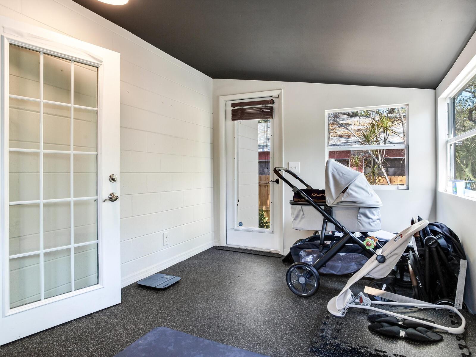 Image 41 of 49 For 6118 Elkins Avenue