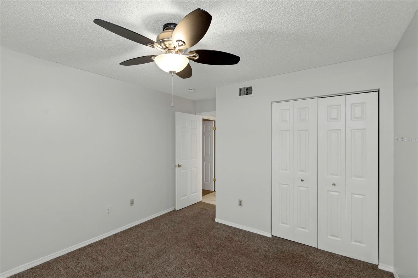 Image 13 of 18 For 2400 Feather Sound Drive 1328