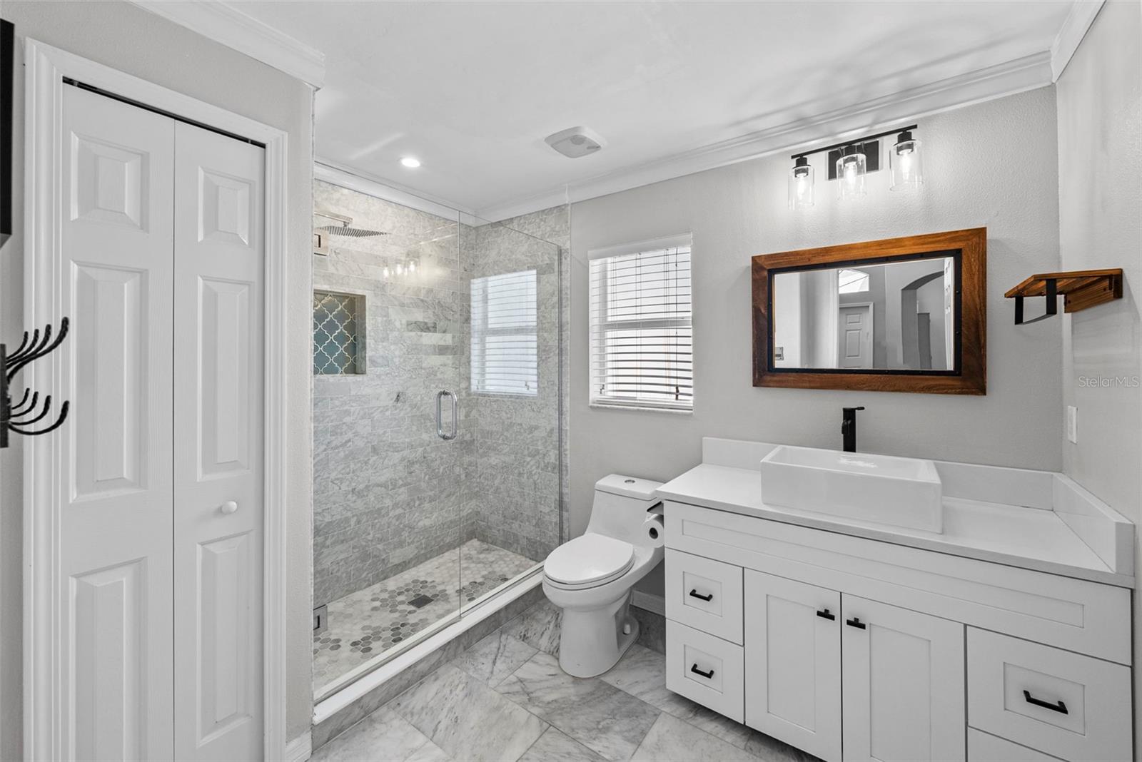 Image 17 of 49 For 18146 Bahama Bay Drive