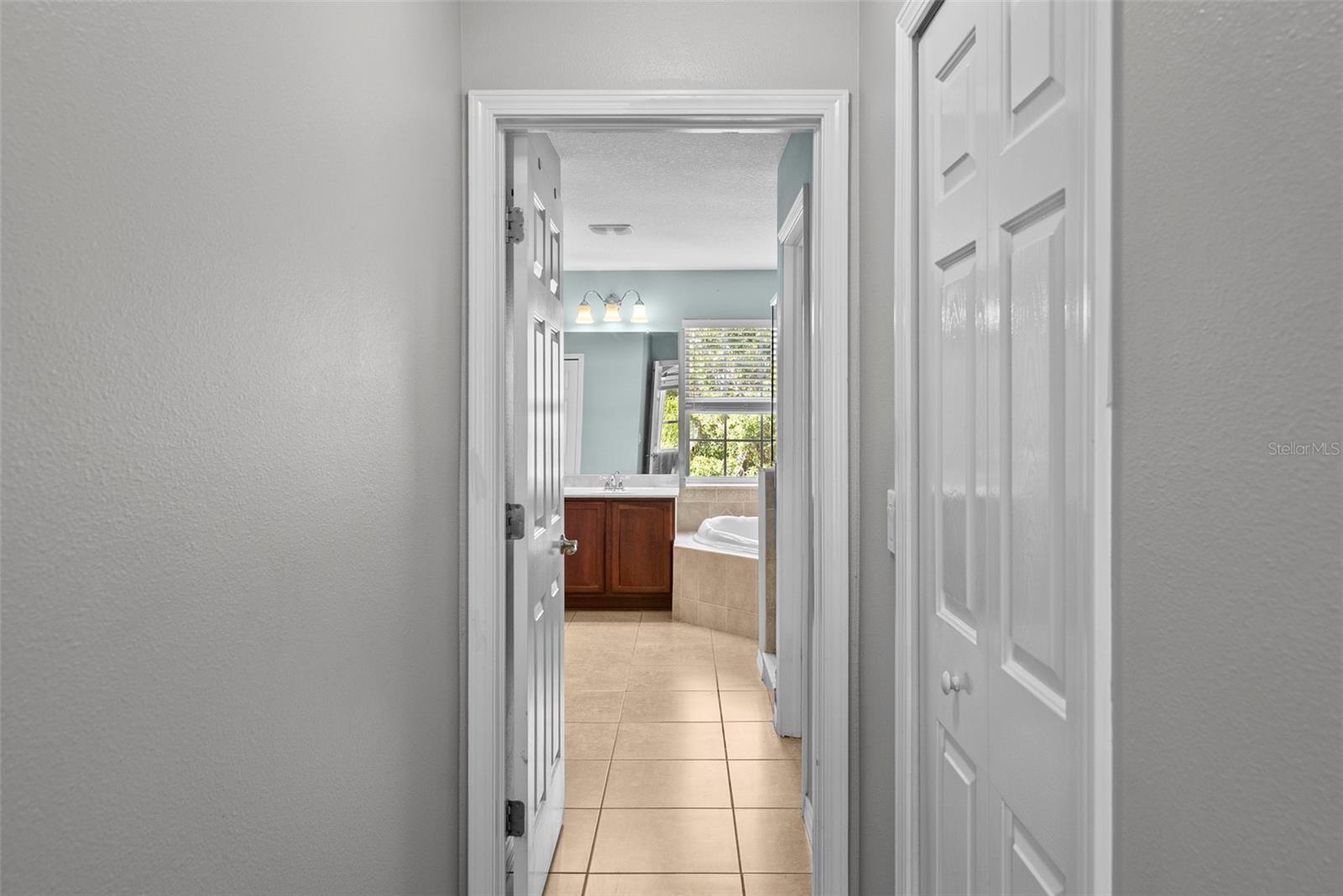 Image 23 of 49 For 18146 Bahama Bay Drive