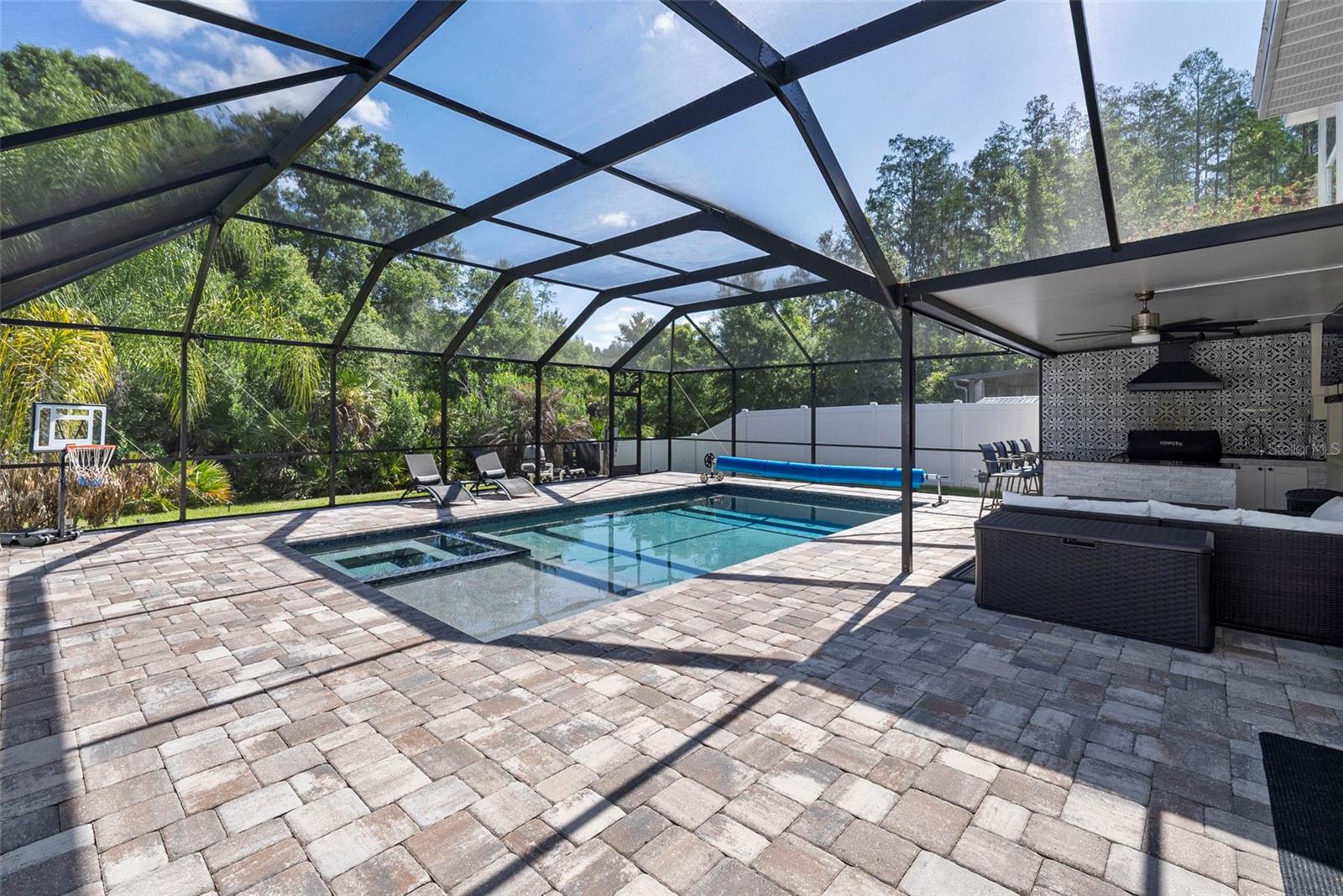 Image 30 of 49 For 18146 Bahama Bay Drive