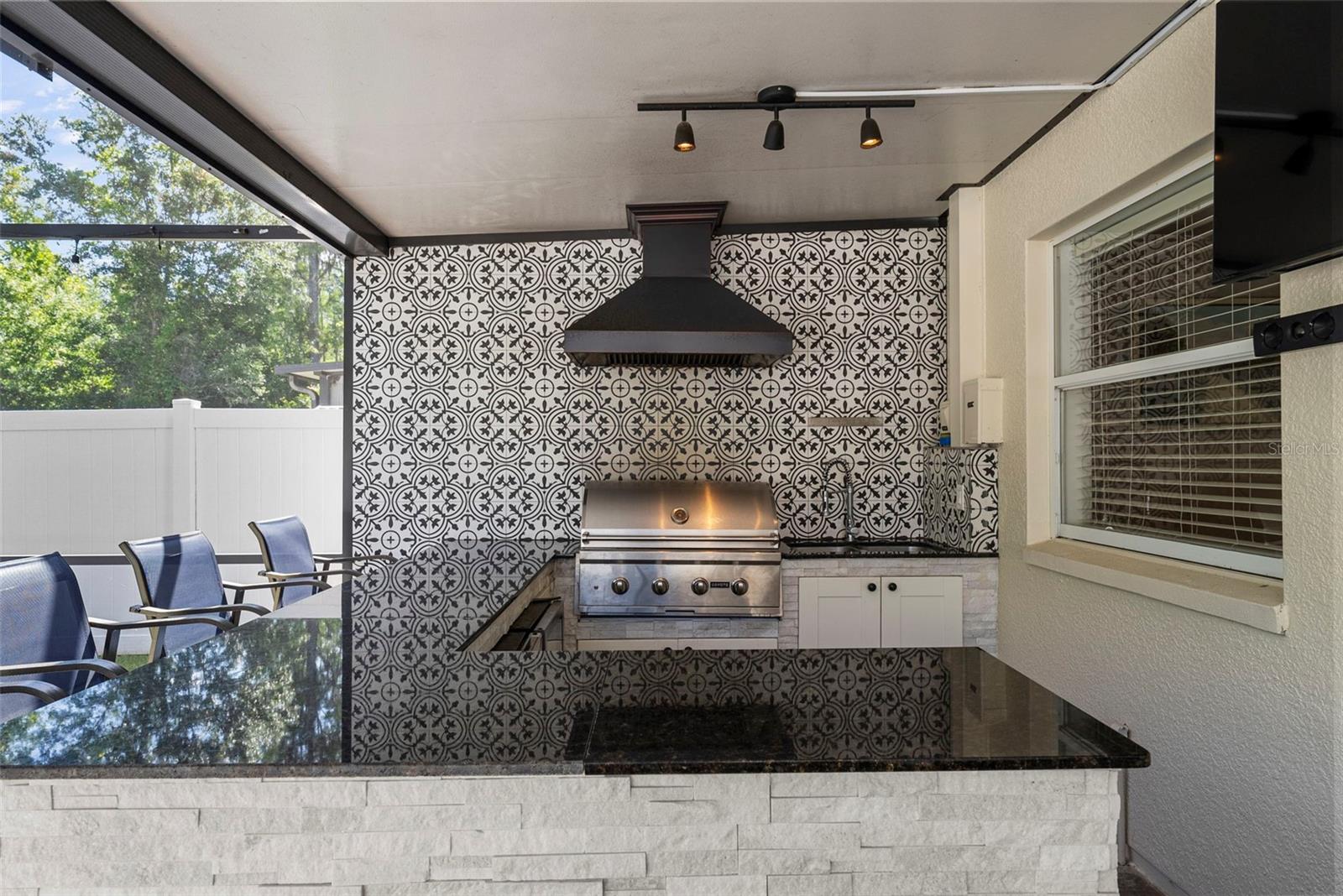 Image 34 of 49 For 18146 Bahama Bay Drive