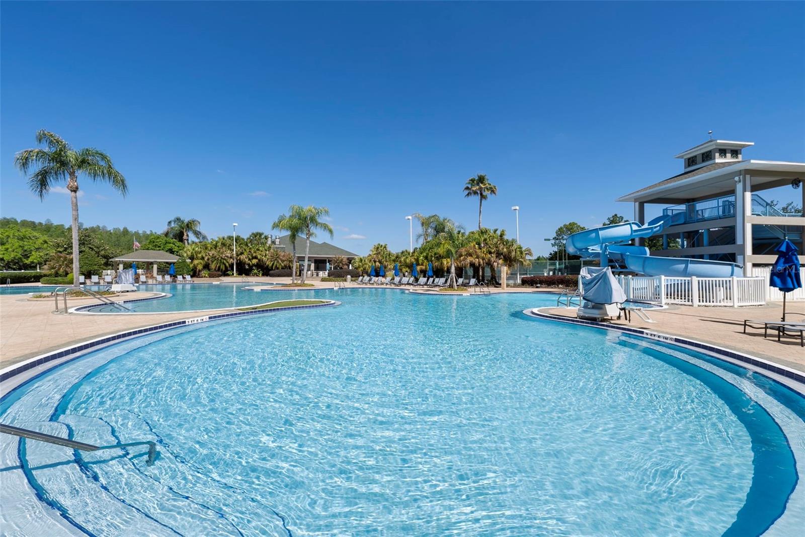 Image 40 of 49 For 18146 Bahama Bay Drive