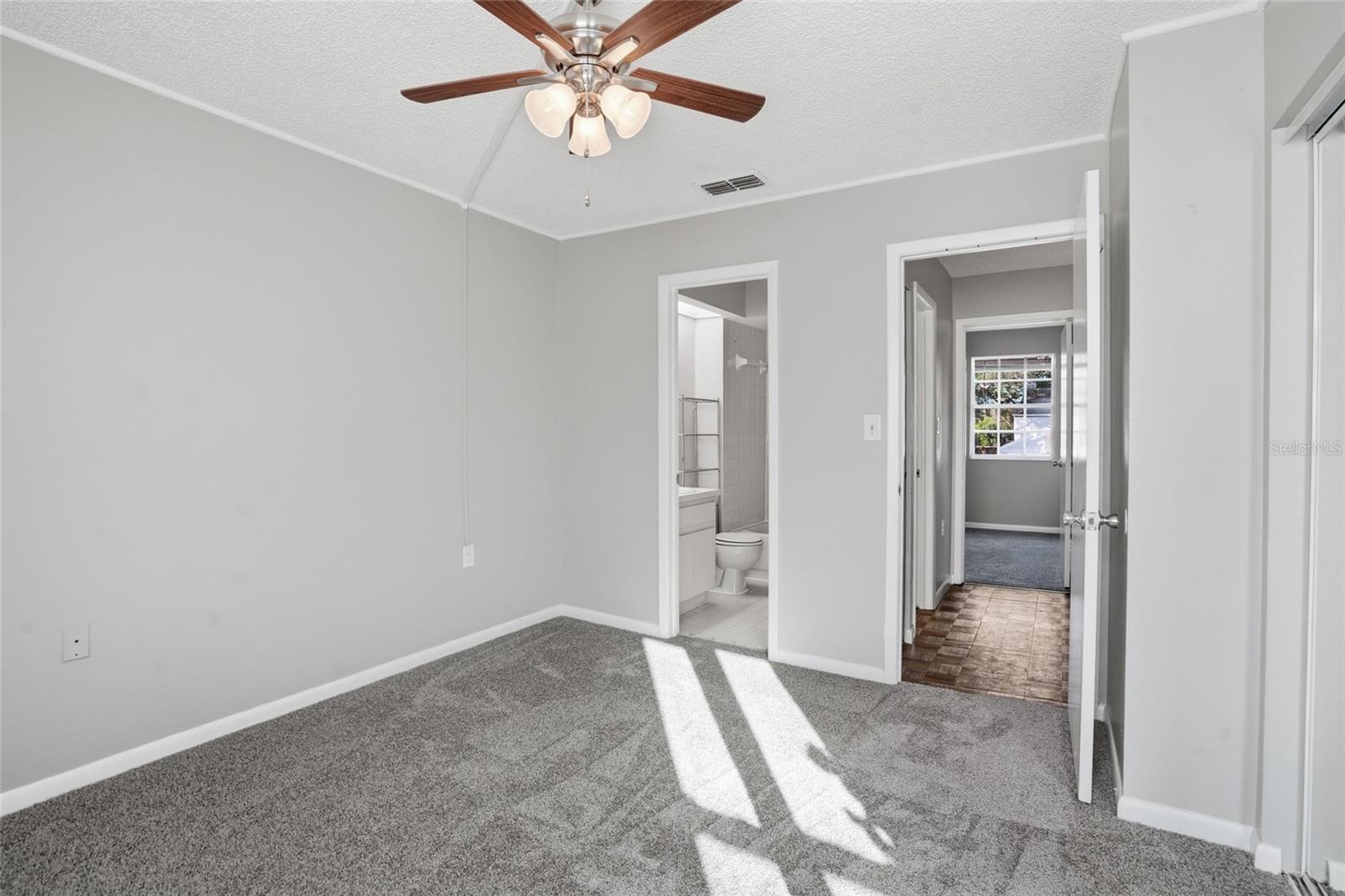 Image 18 of 25 For 6258 Oak Cluster Cir