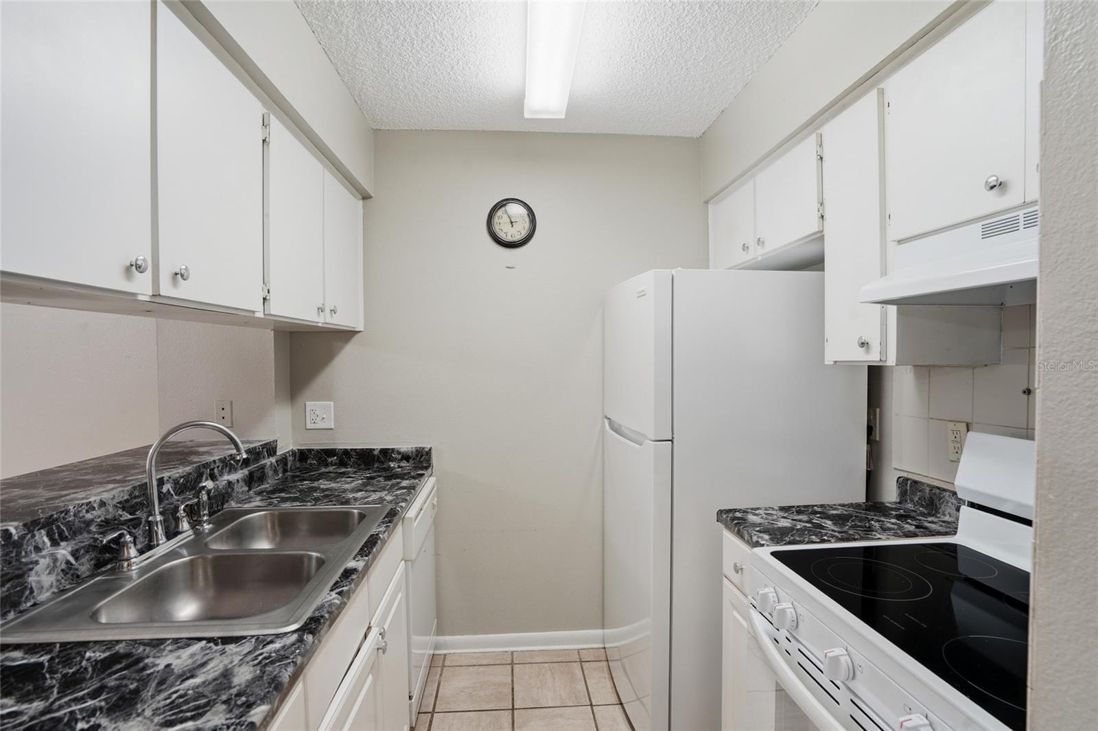 Image 5 of 25 For 6258 Oak Cluster Cir