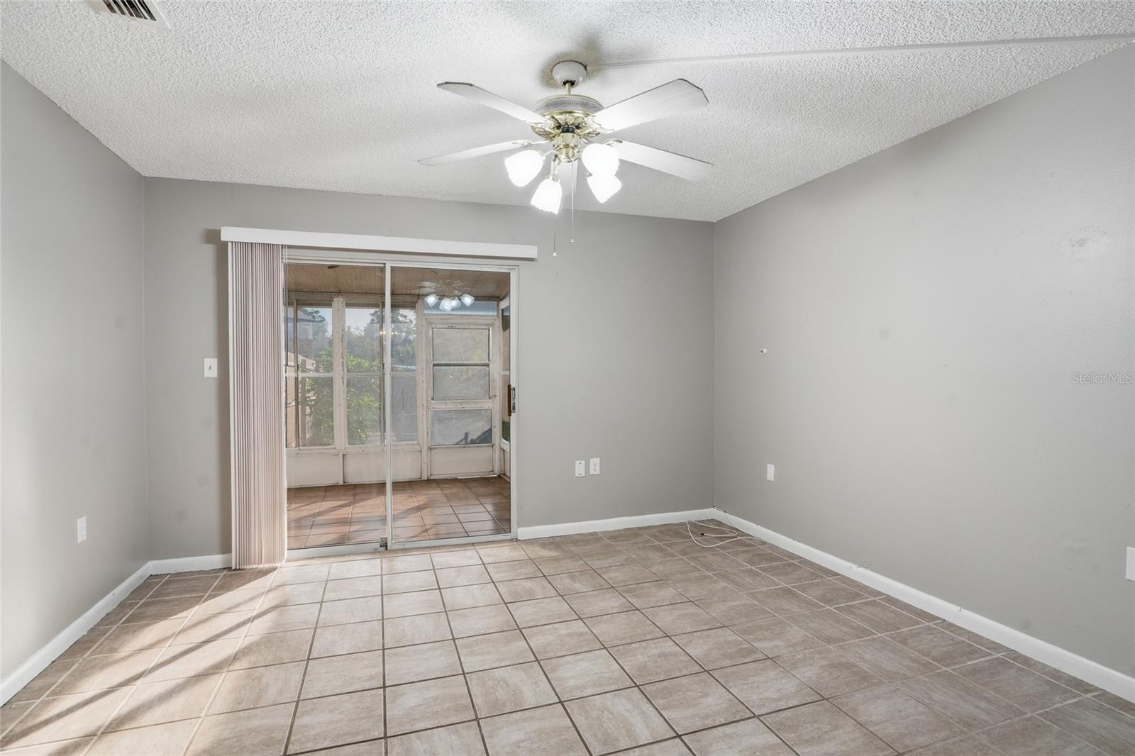 Image 9 of 25 For 6258 Oak Cluster Cir