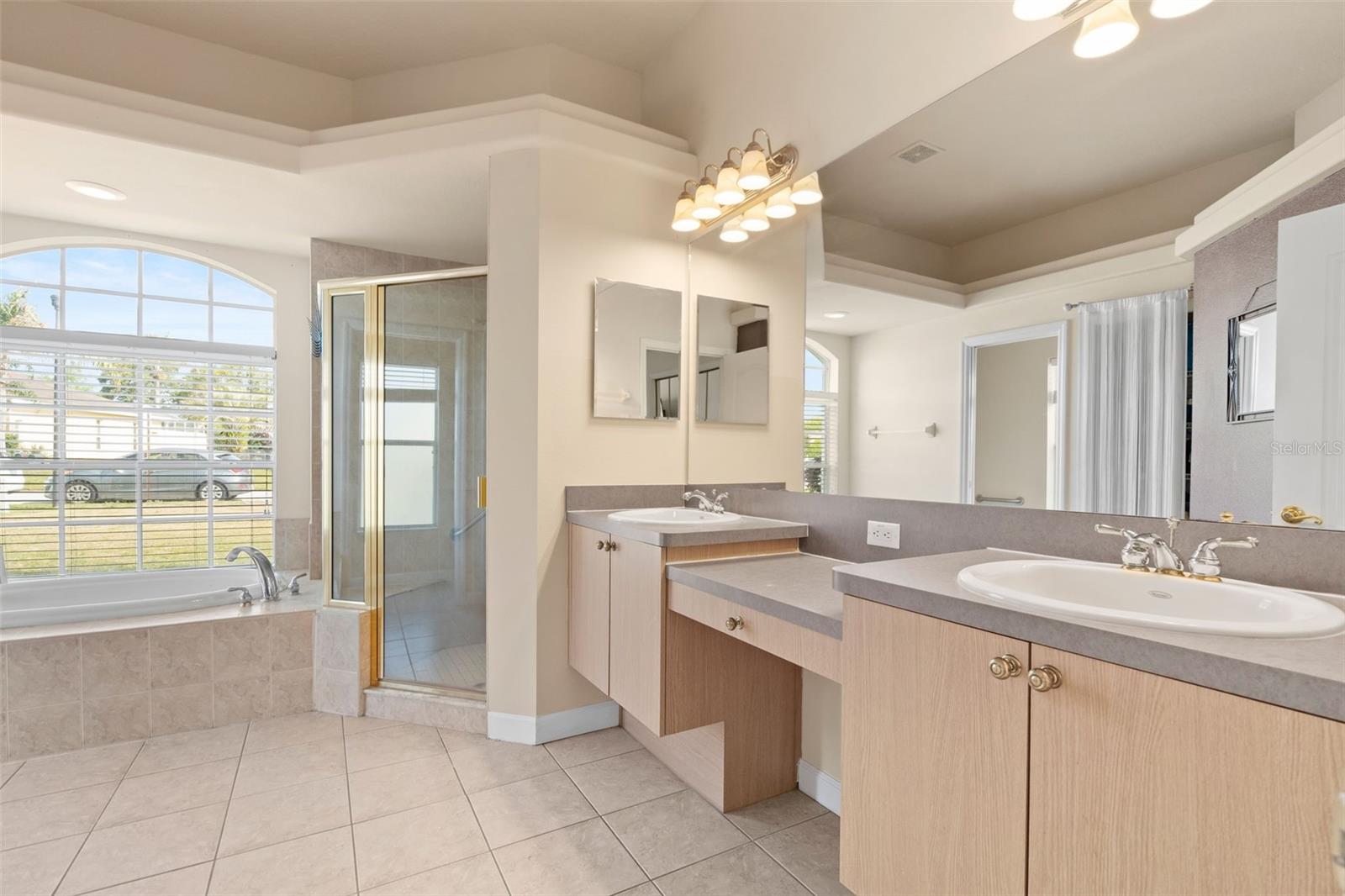 Image 21 of 51 For 3362 Cedar Crest Loop