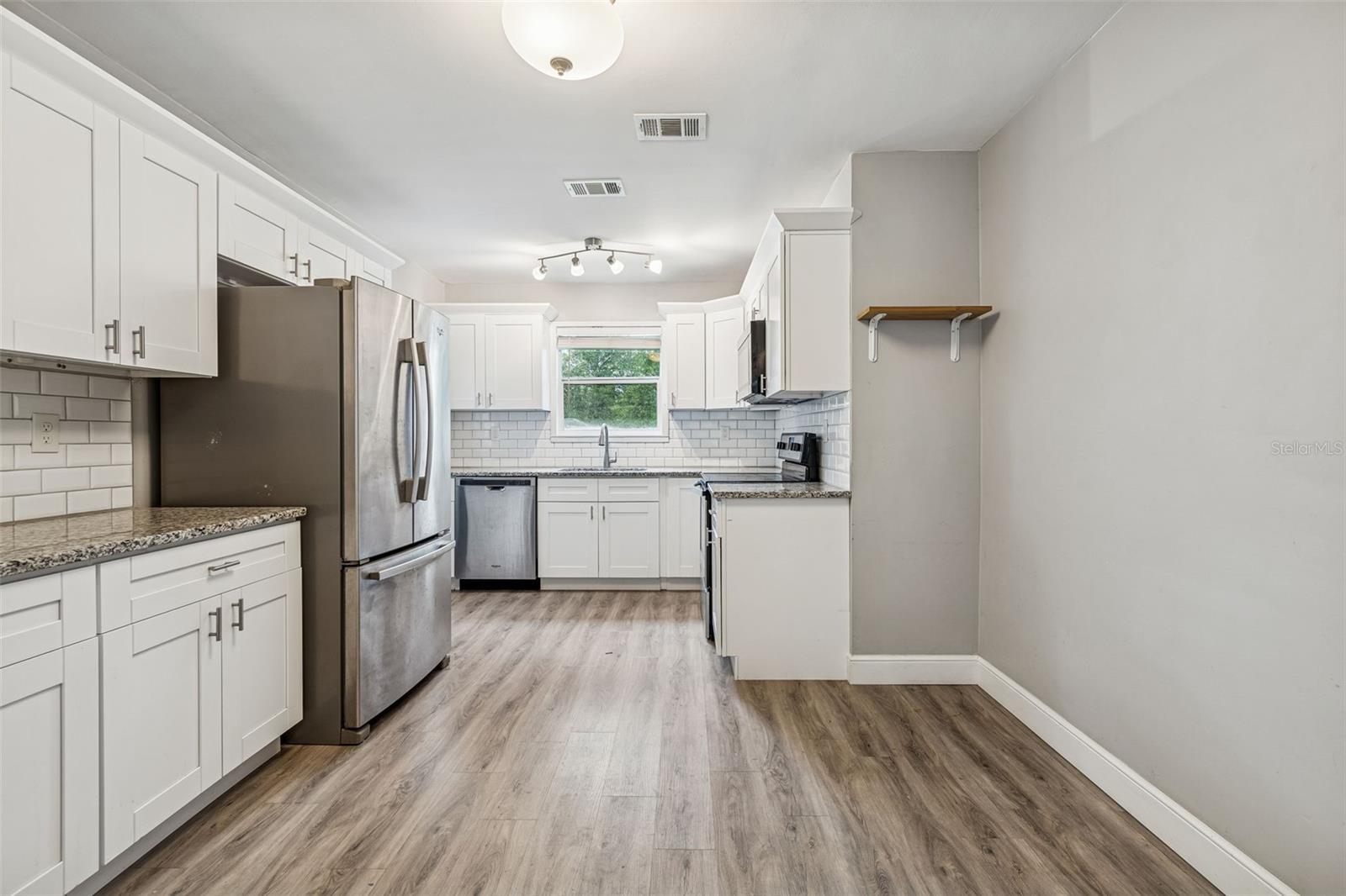 Image 12 of 34 For 1206 Crenshaw Street