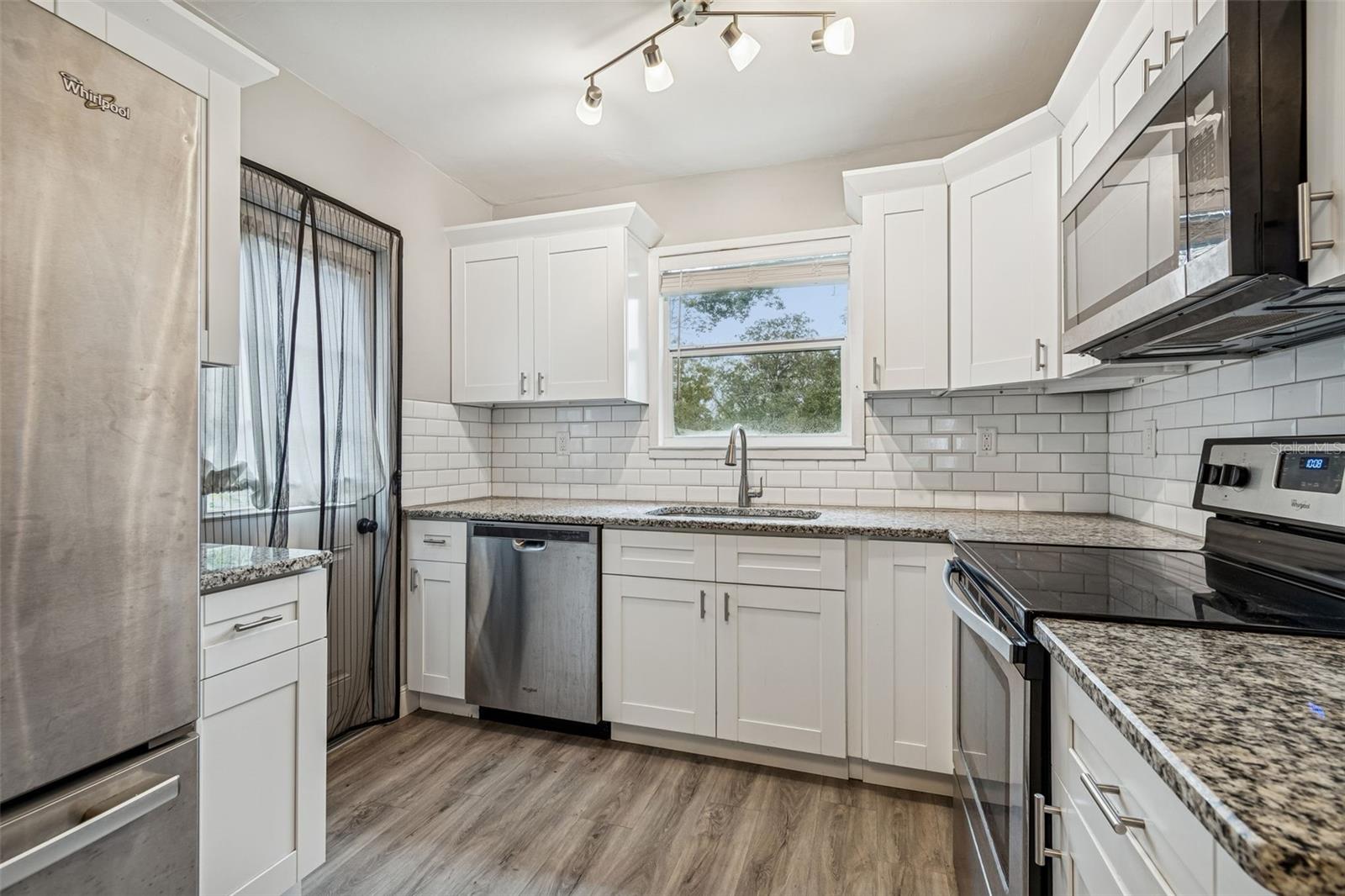 Image 14 of 34 For 1206 Crenshaw Street