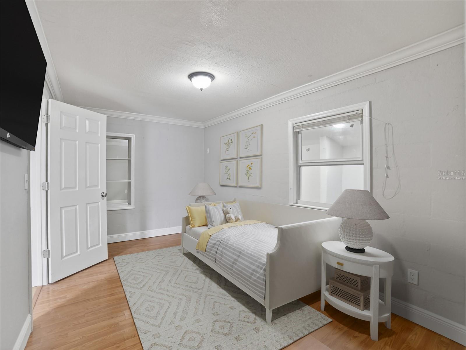 Listing photo id 23 for 10119 Ashley Street