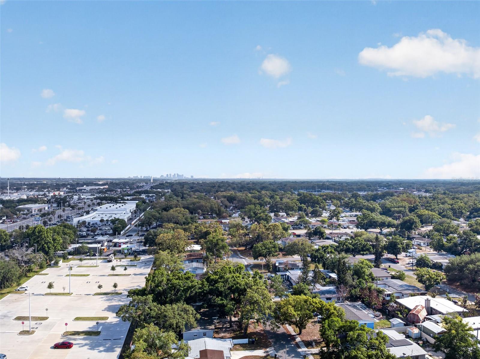 Listing photo id 29 for 10119 Ashley Street