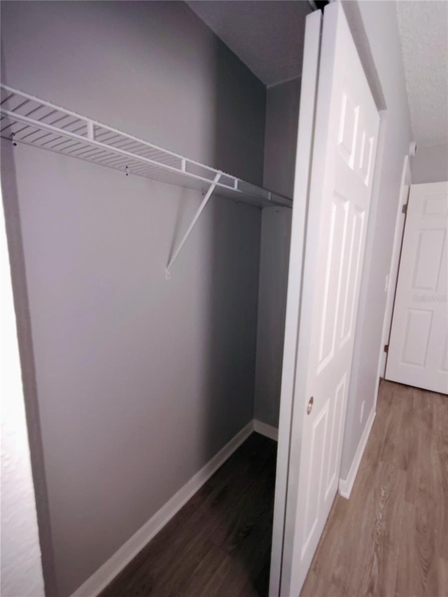 Image 14 of 19 For 9435 Lynn Lane B