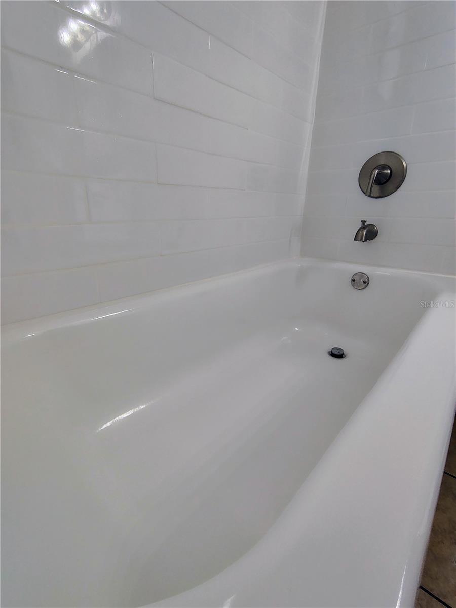 Image 19 of 19 For 9435 Lynn Lane B