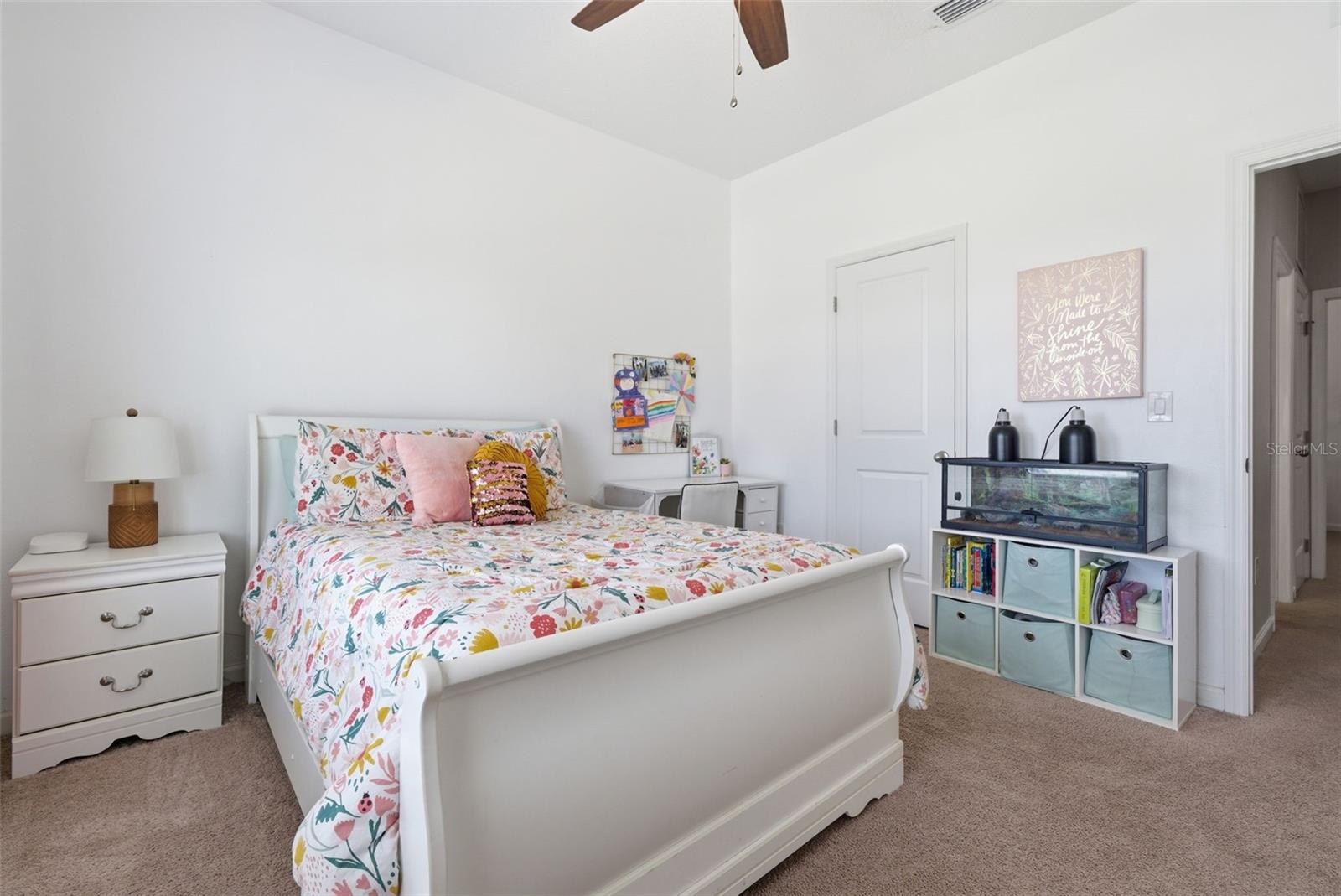 Image 19 of 39 For 814 Highgate Oaks Place