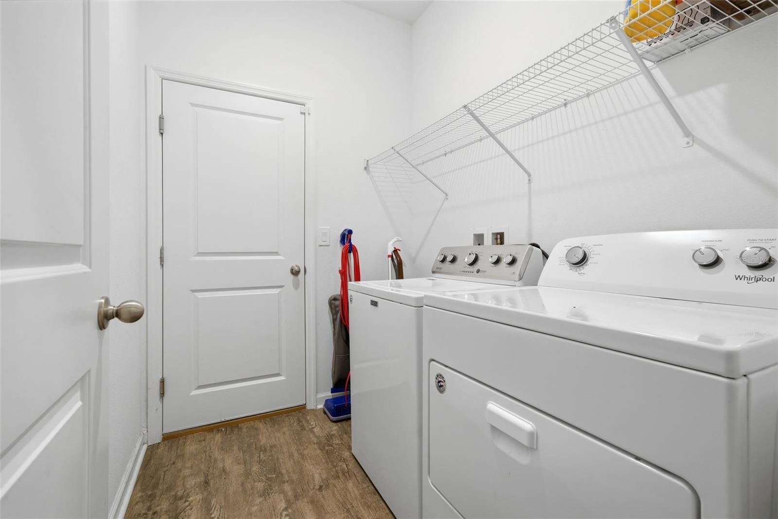 Image 38 of 39 For 814 Highgate Oaks Place