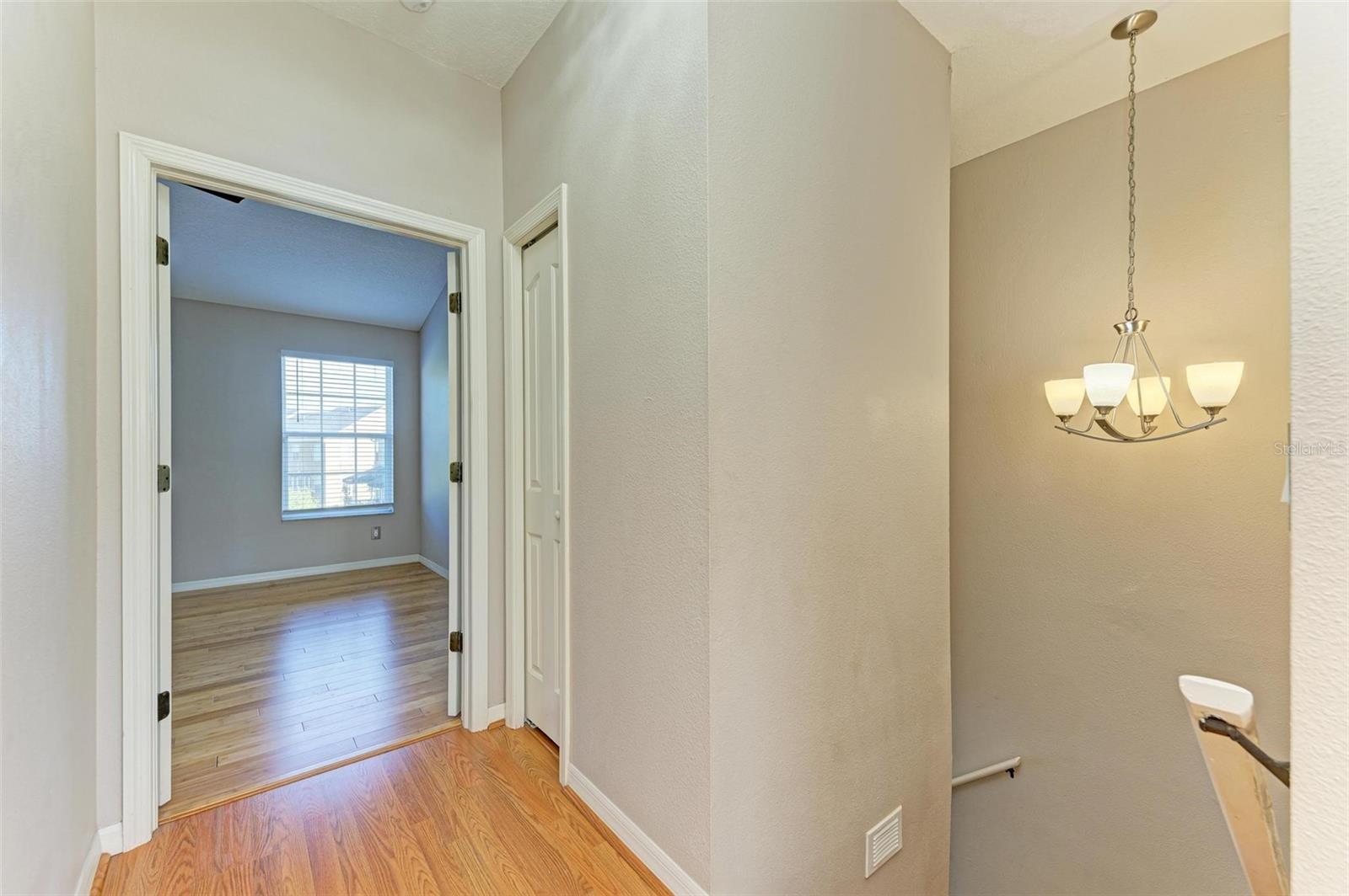 Image 27 of 60 For 3047 Pointeview Drive