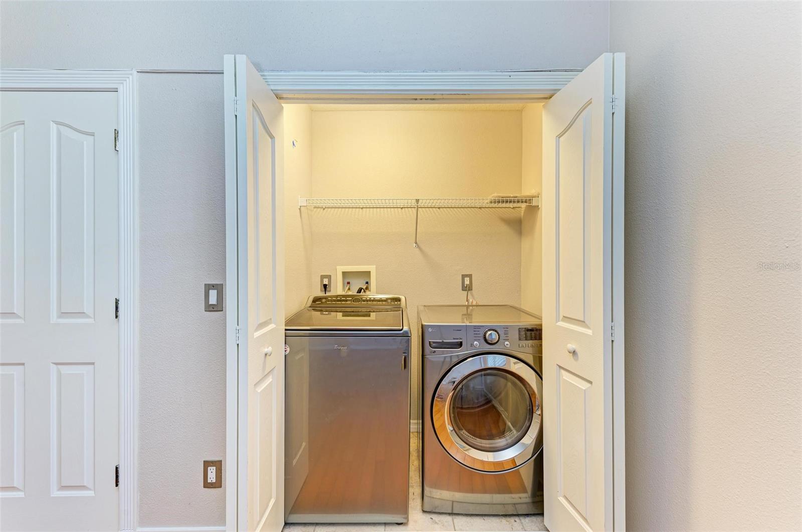 Image 38 of 60 For 3047 Pointeview Drive