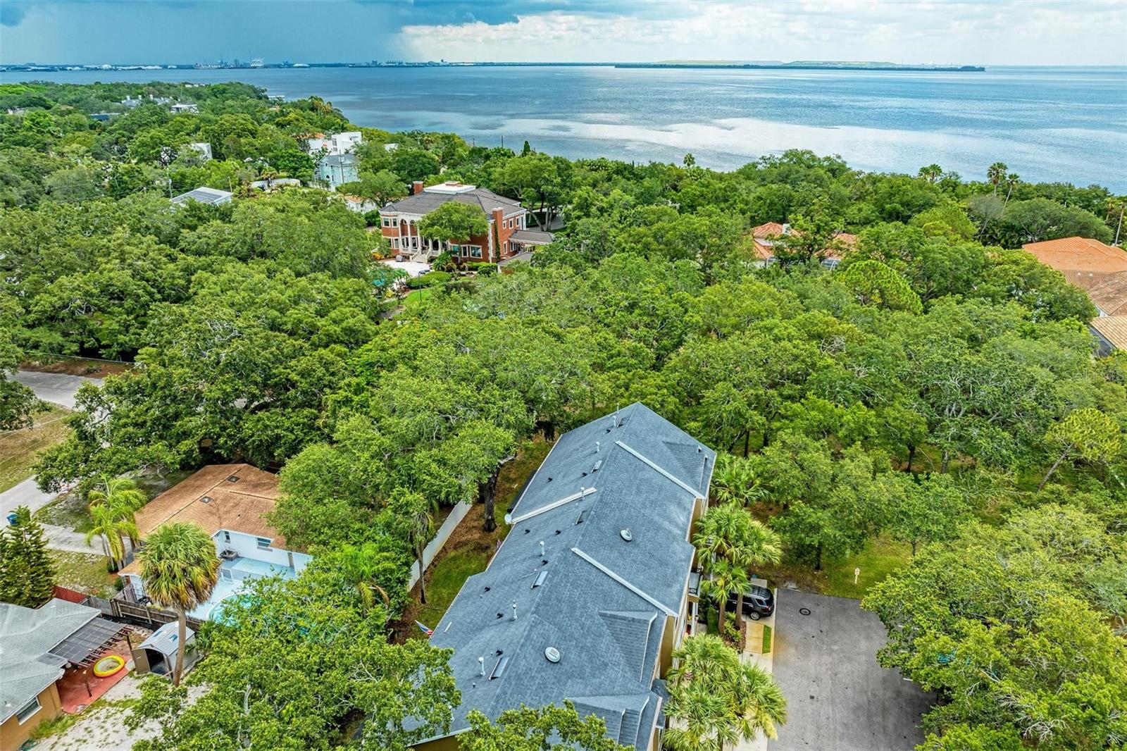 Image 52 of 60 For 3047 Pointeview Drive