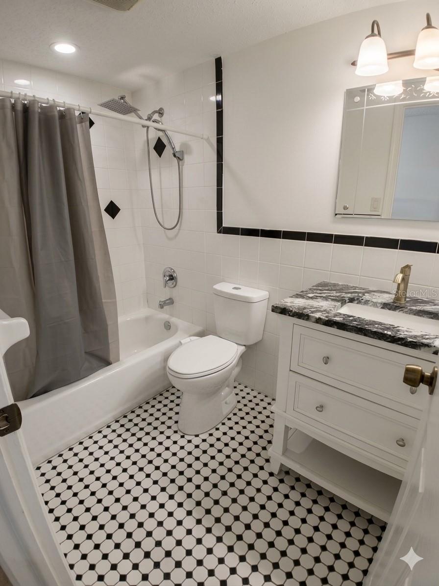 Image 10 of 16 For 6032 2nd Avenue