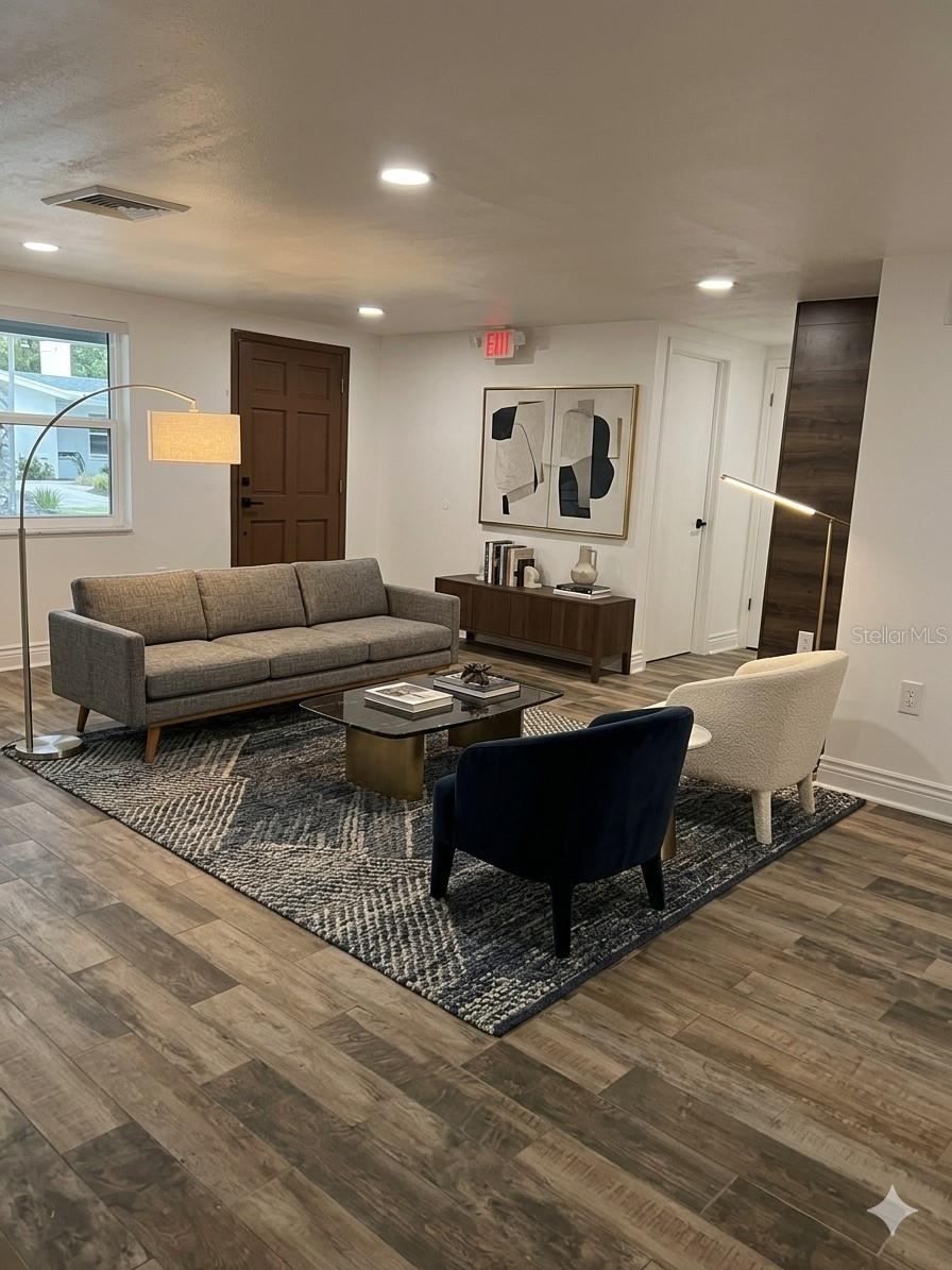 Image 3 of 16 For 6032 2nd Avenue