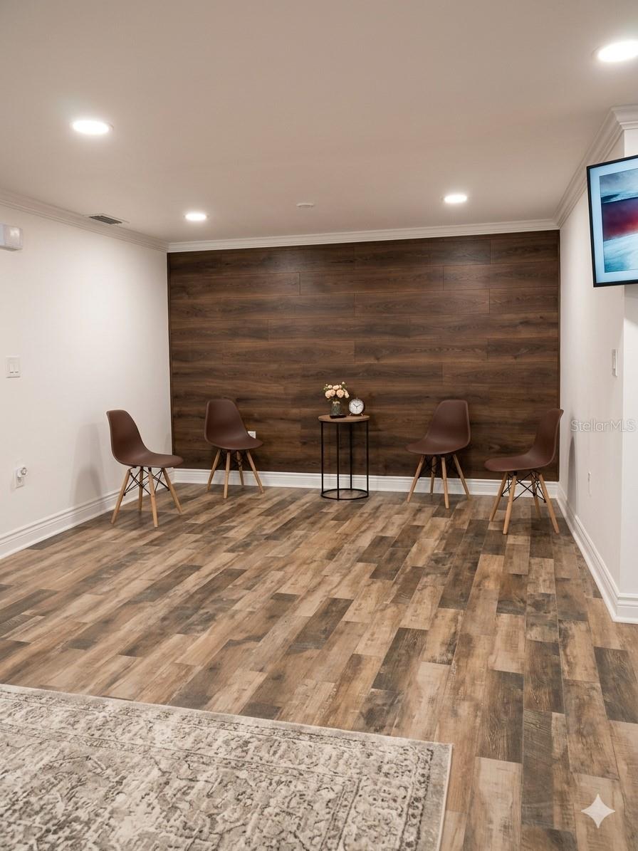 Image 4 of 16 For 6032 2nd Avenue