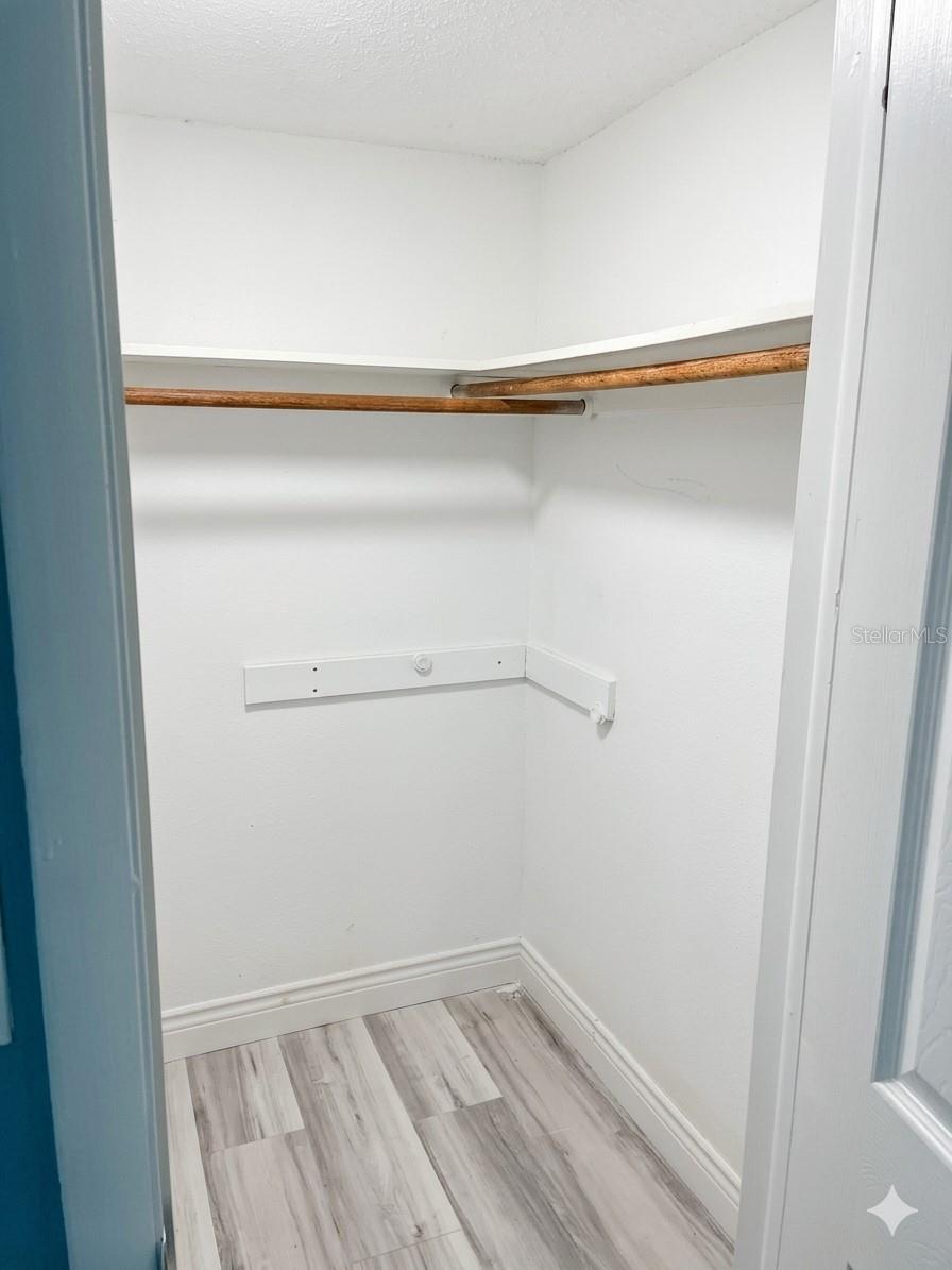 Image 9 of 16 For 6032 2nd Avenue