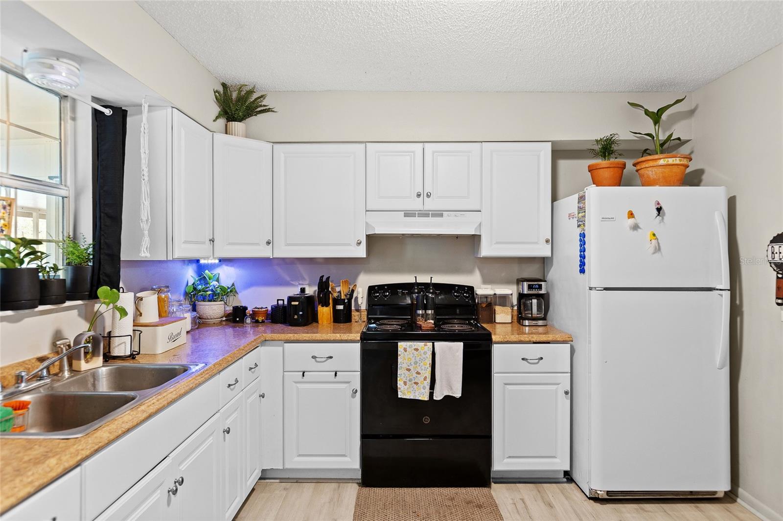 Image 11 of 42 For 5420 Gwendolyn Path