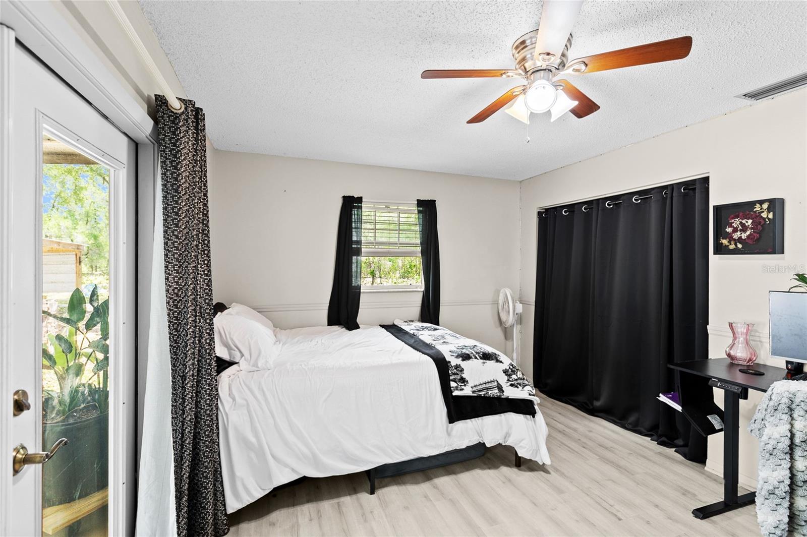 Image 15 of 42 For 5420 Gwendolyn Path