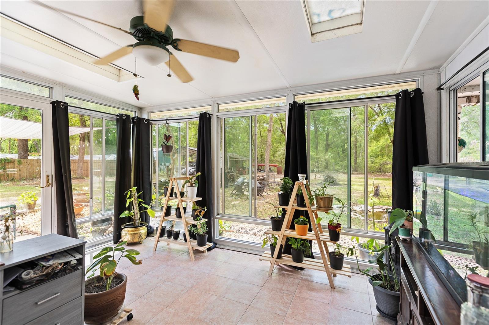 Image 28 of 42 For 5420 Gwendolyn Path