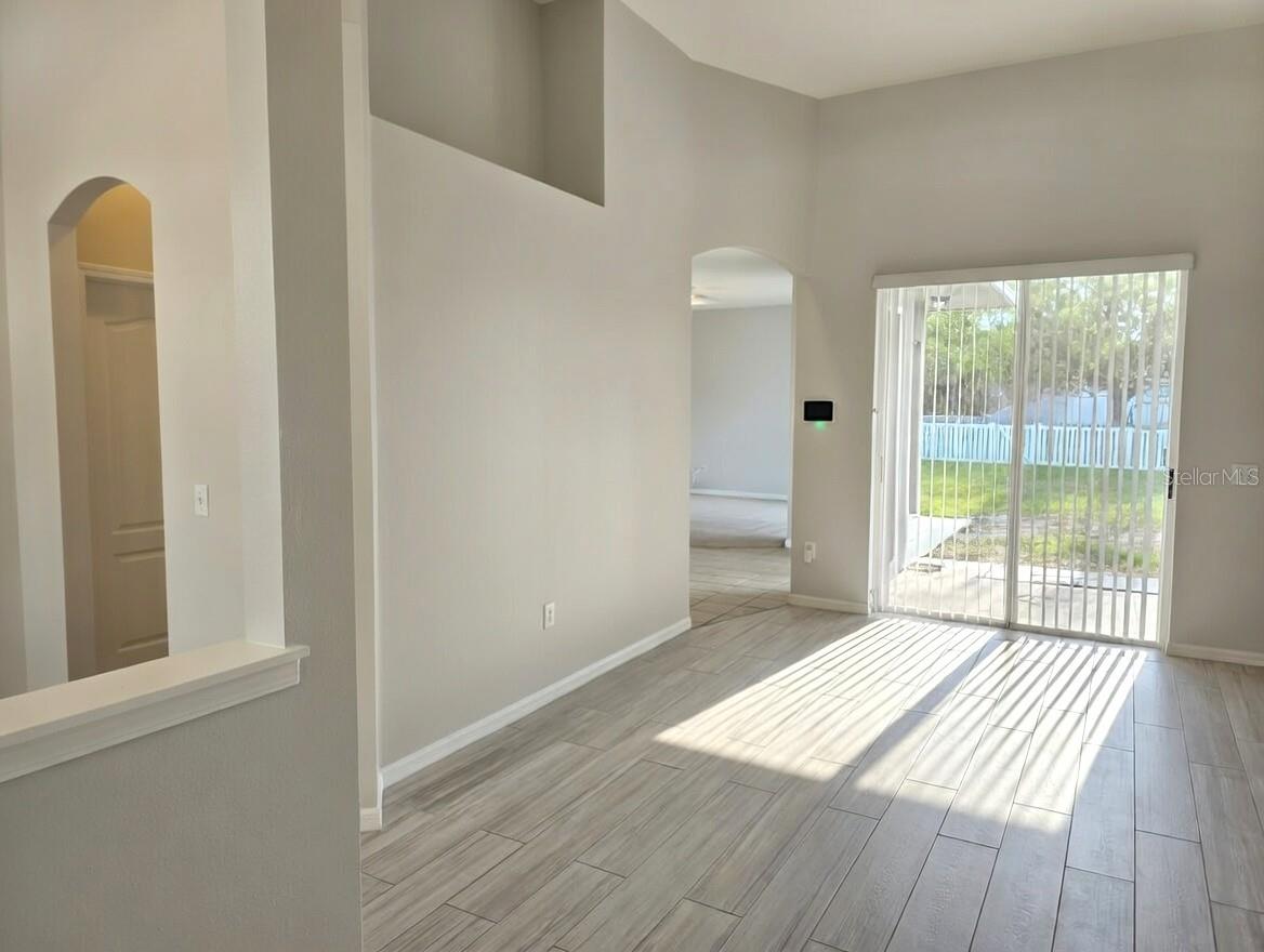 Image 2 of 14 For 10805 Australian Pine Drive