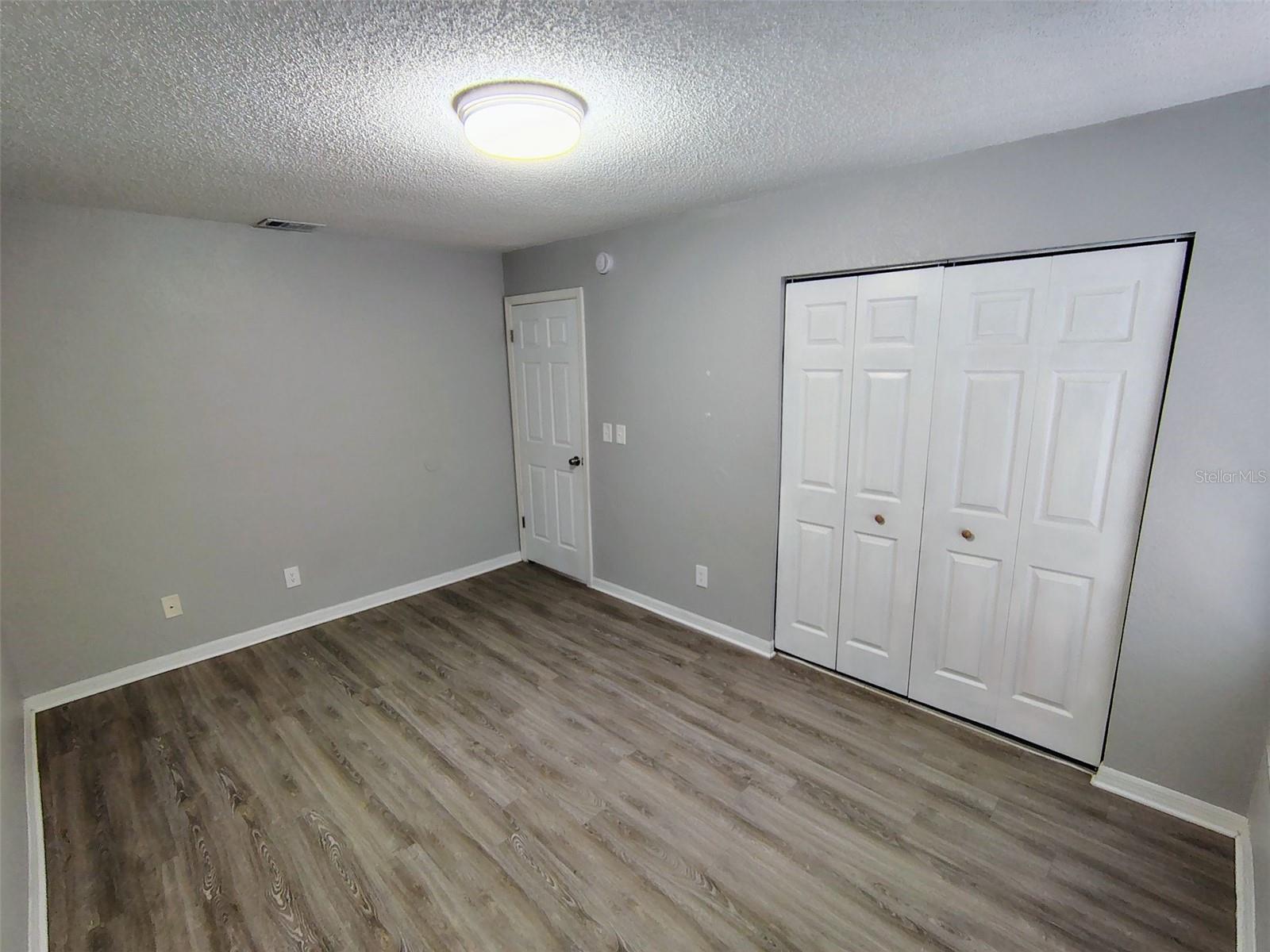 Image 7 of 10 For 9467 Lynn Lane B