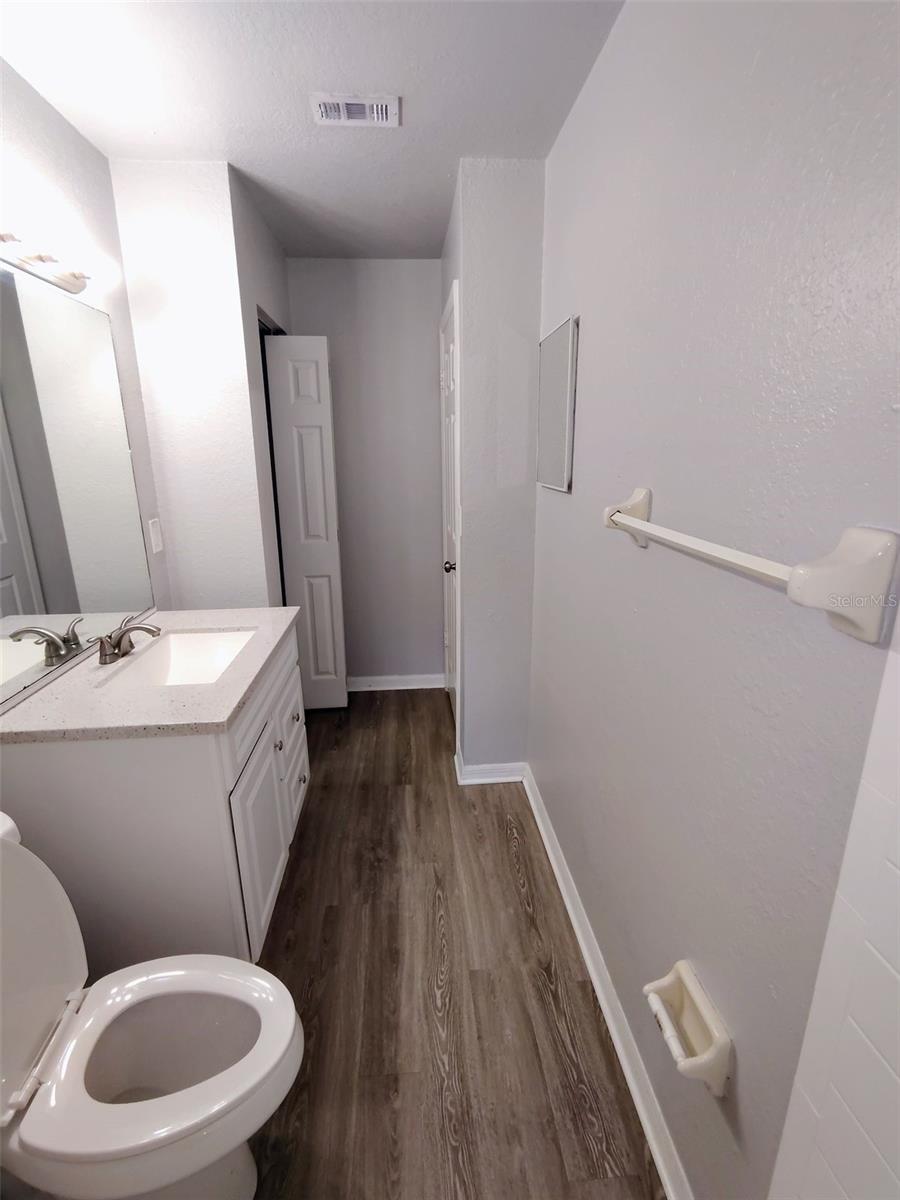 Image 8 of 10 For 9467 Lynn Lane B