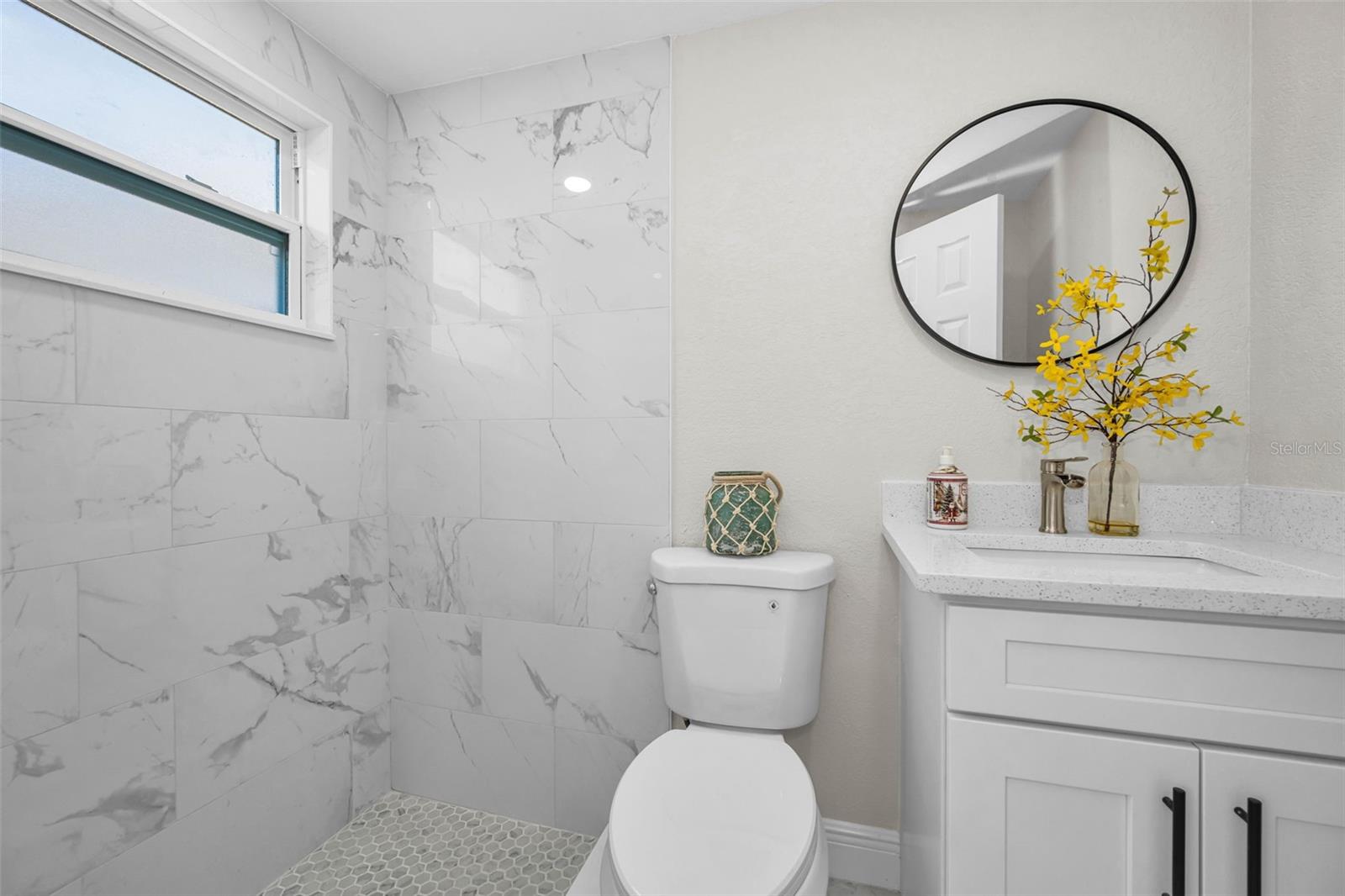 Image 17 of 26 For 8733 Cochise Lane