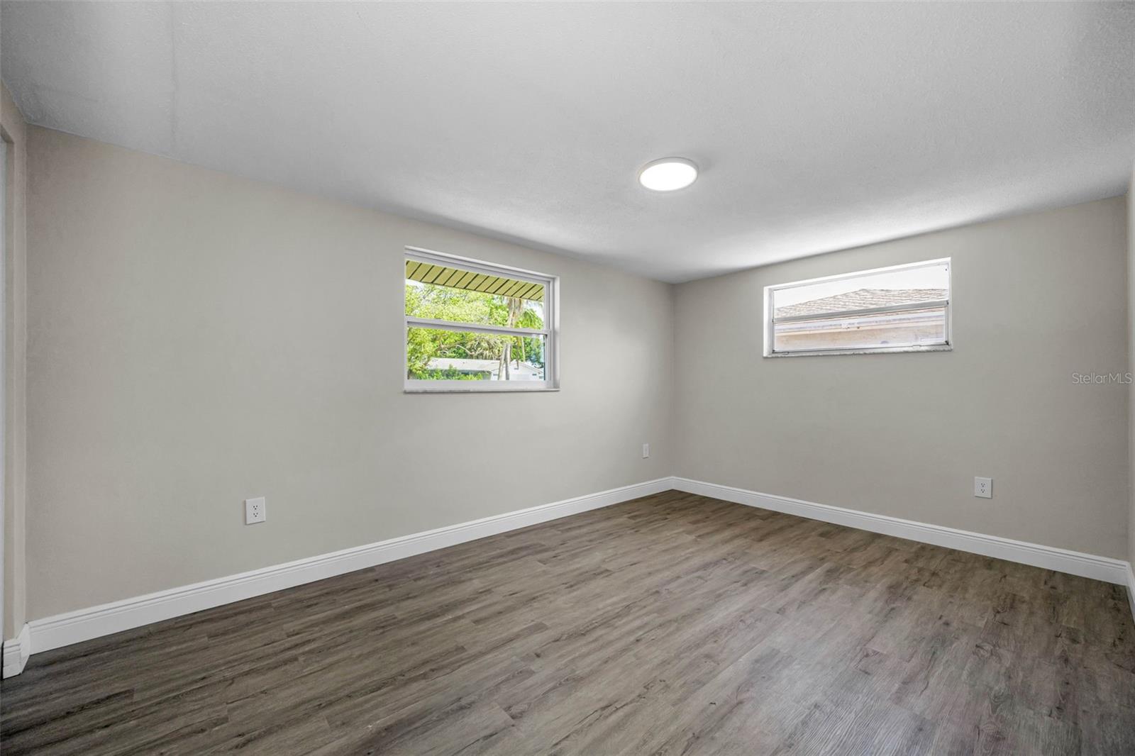 Image 18 of 26 For 8733 Cochise Lane