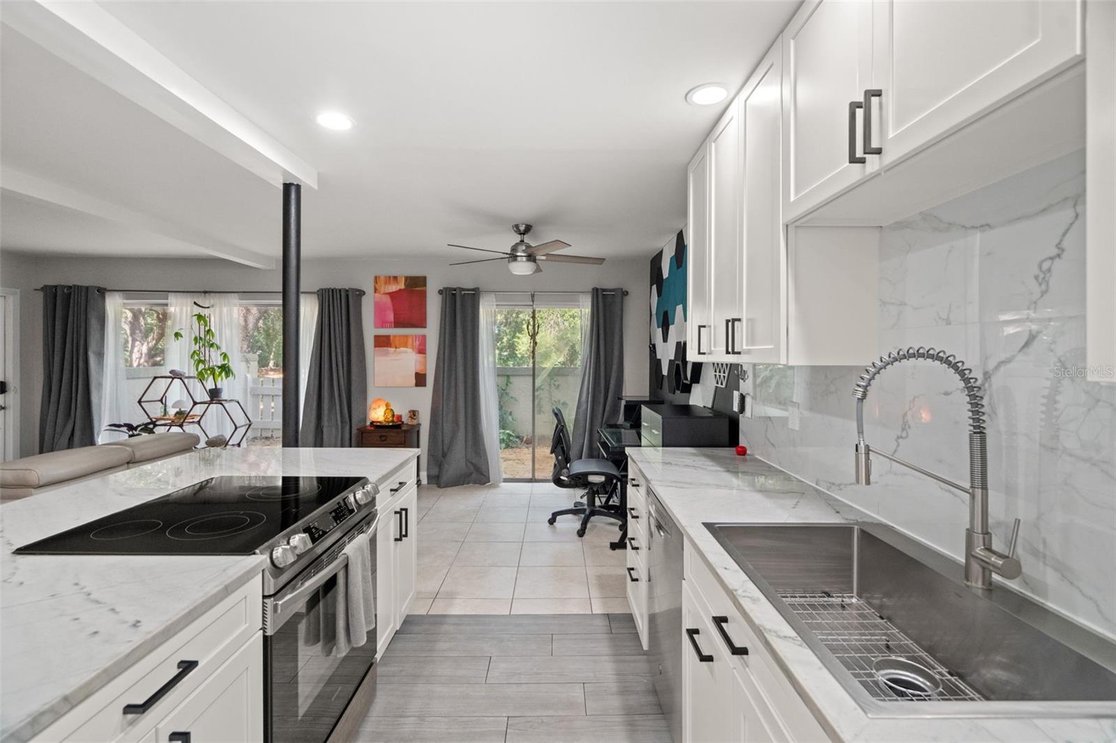 Image 11 of 38 For 6322 Treetop Circle