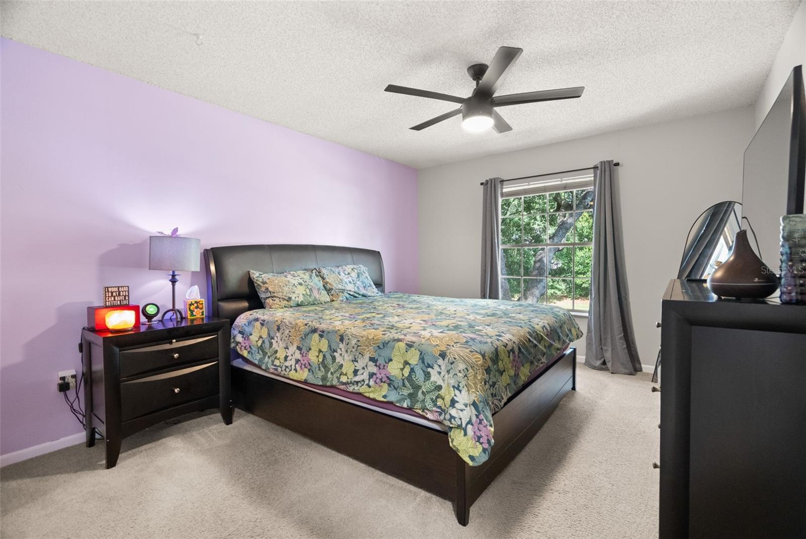 Image 18 of 38 For 6322 Treetop Circle