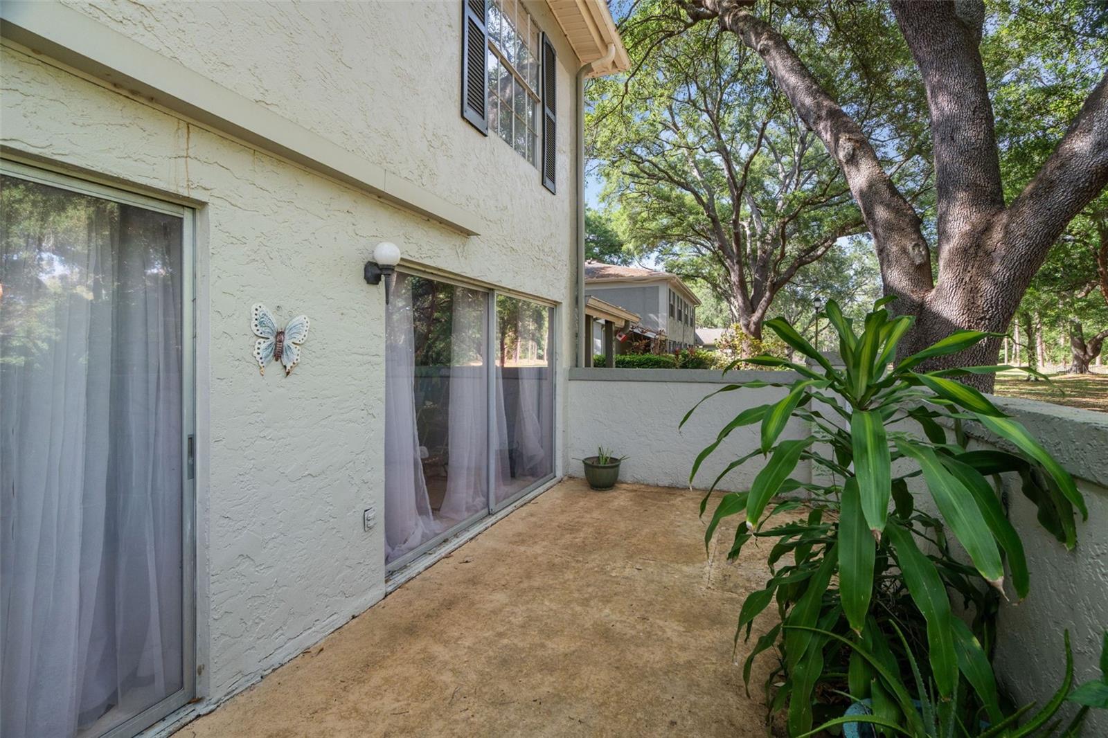 Image 25 of 38 For 6322 Treetop Circle