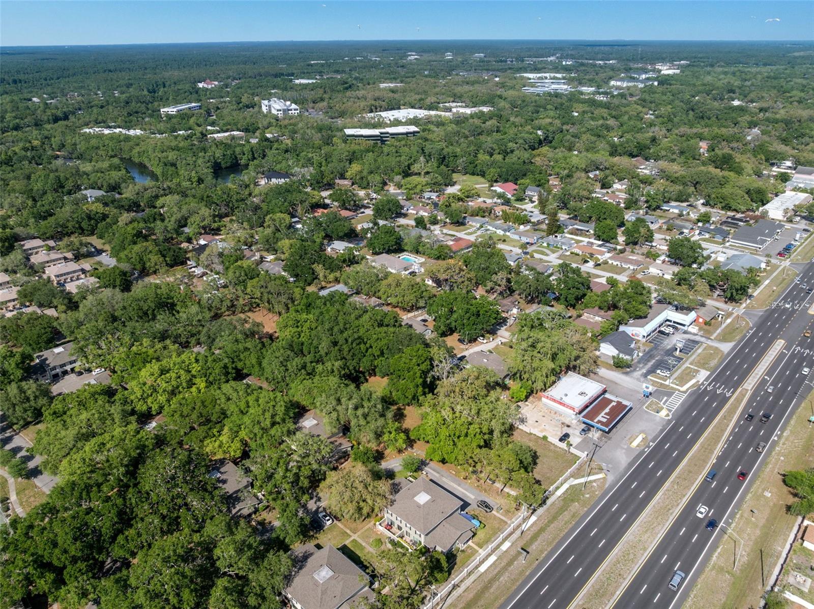 Image 28 of 38 For 6322 Treetop Circle