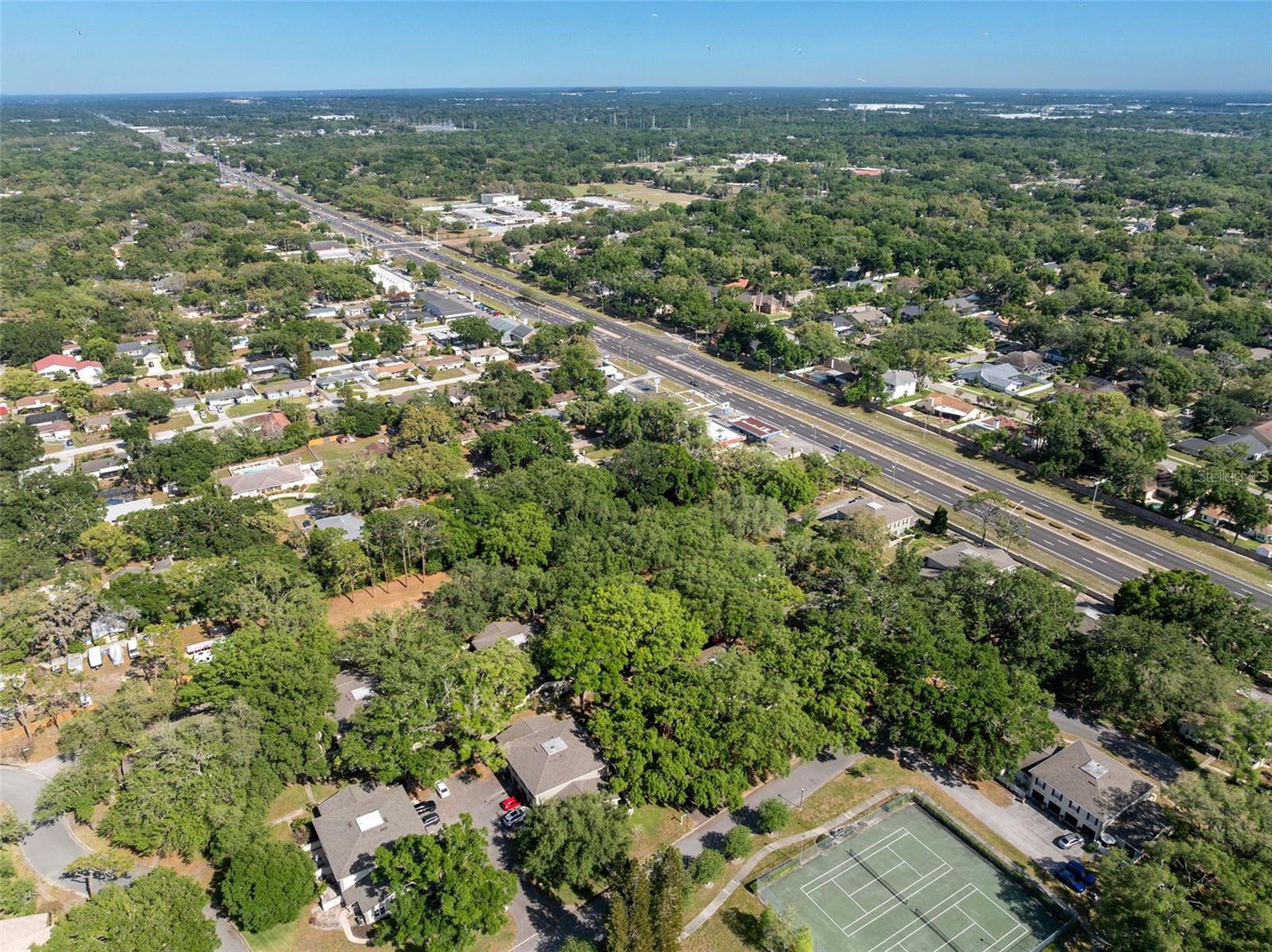 Image 30 of 38 For 6322 Treetop Circle