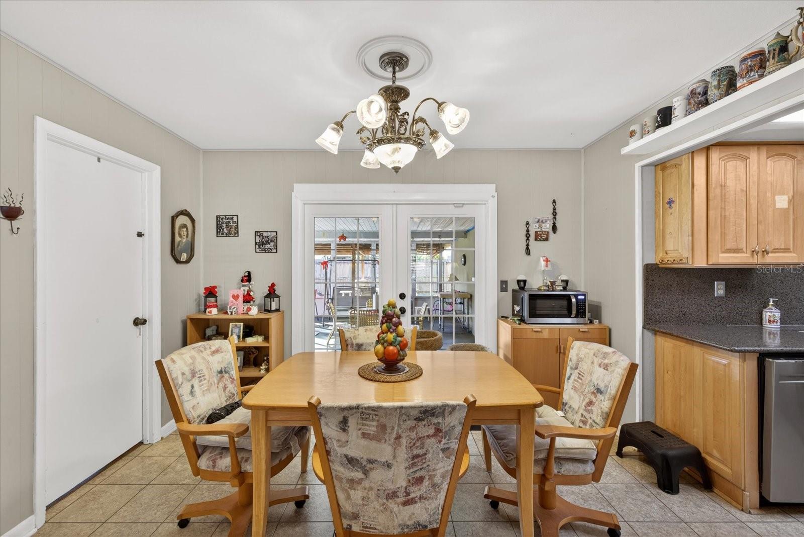 Image 11 of 24 For 8404 Sandstone Court