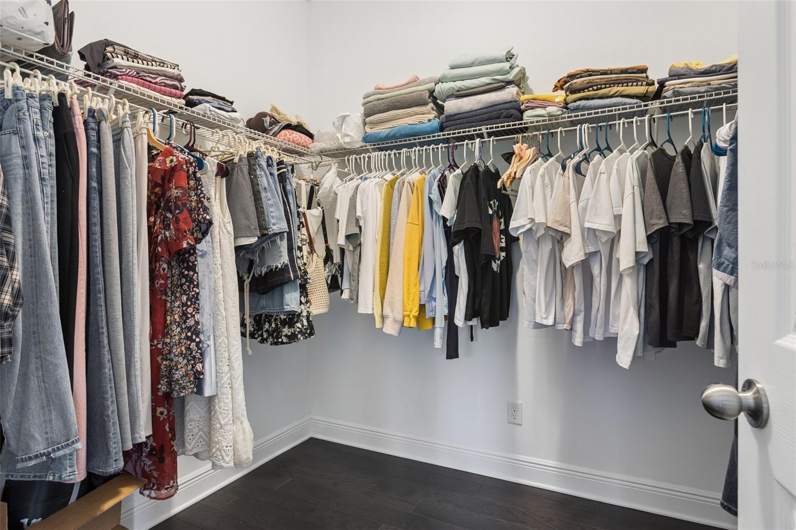 Image 26 of 47 For 19546 Whispering Brook Drive