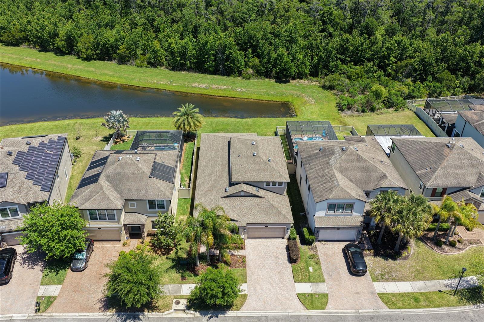 Image 34 of 47 For 19546 Whispering Brook Drive